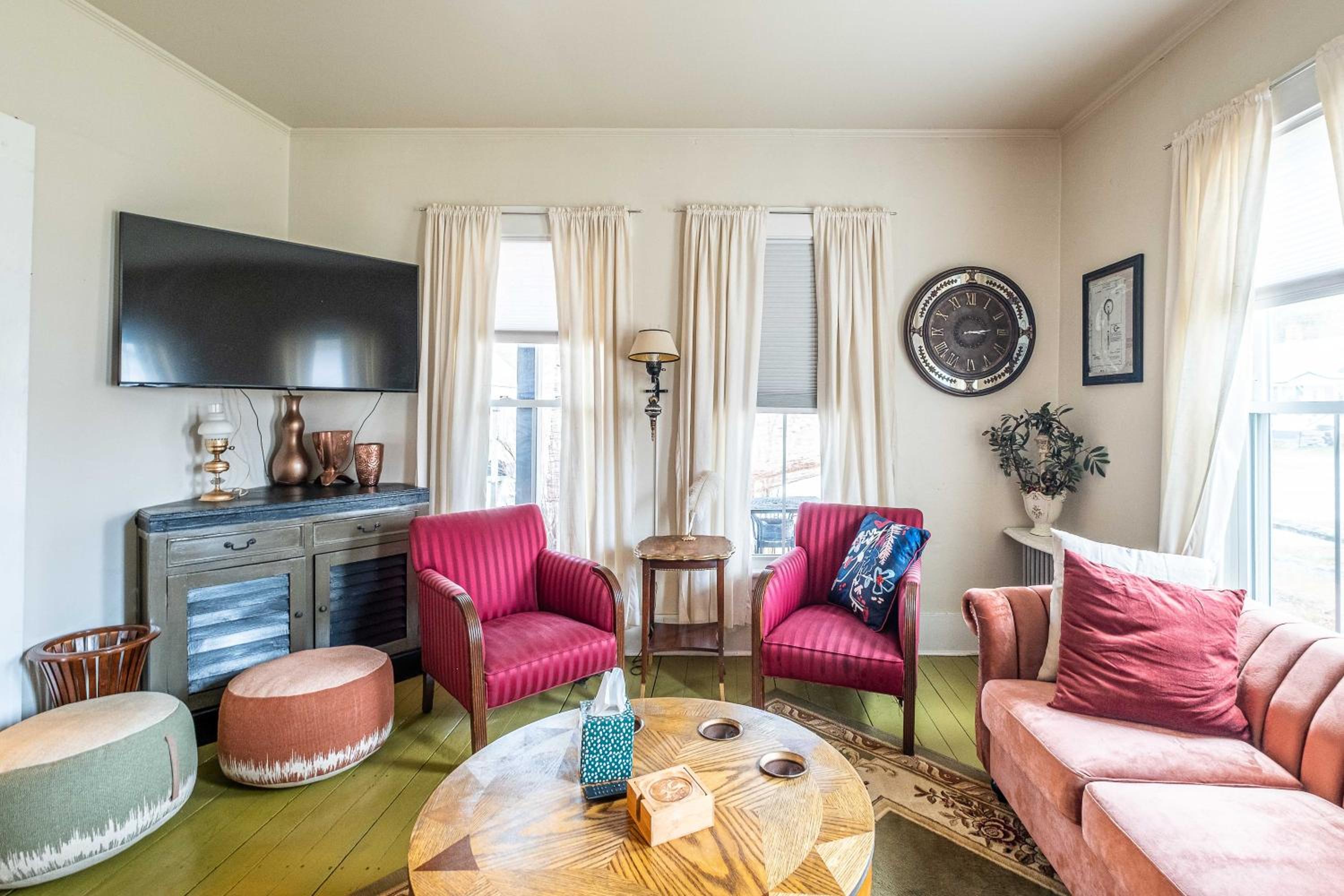 River Moon Retreat - Historic House with 8 Bedrooms, Hot Tub, On The River, High Speed WiFi view 2