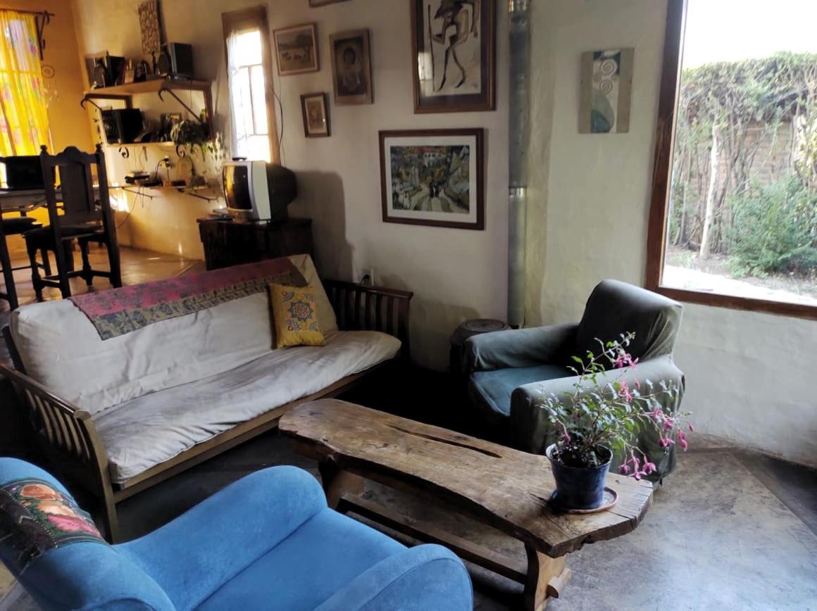 Casa Amarilla
