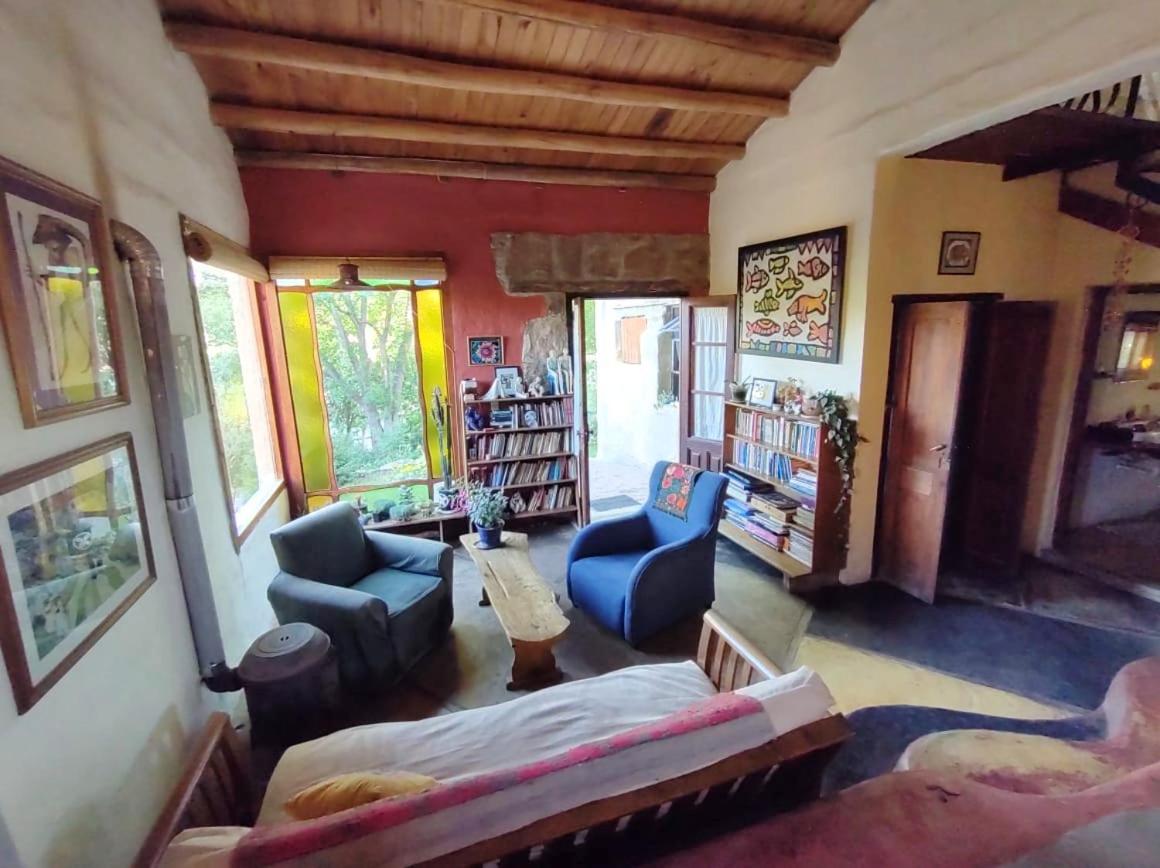 Casa Amarilla