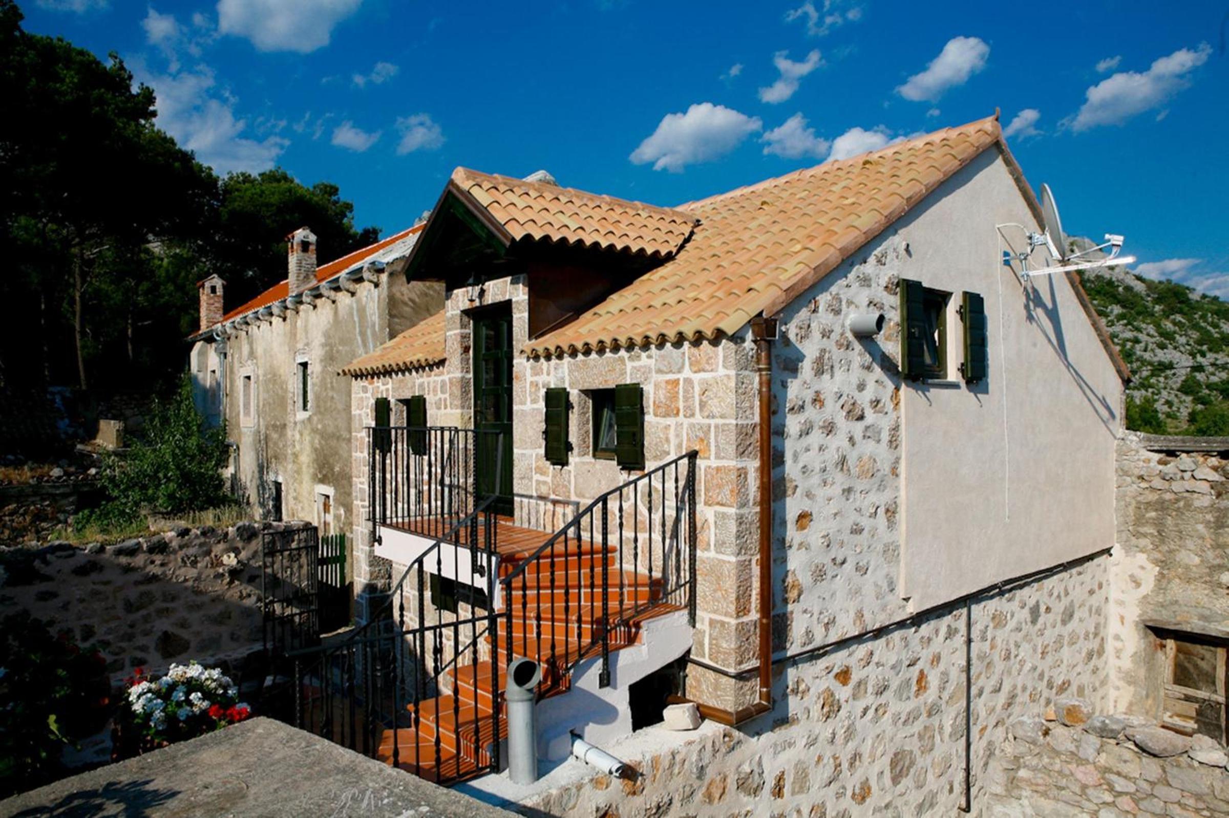 Stein House Marasovic view 3