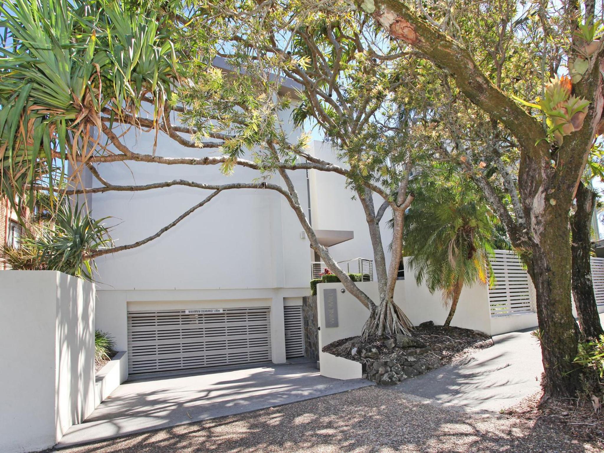 Windmill 4 Two Bedroom Beachside Apartment on Parkyn Parade view 4