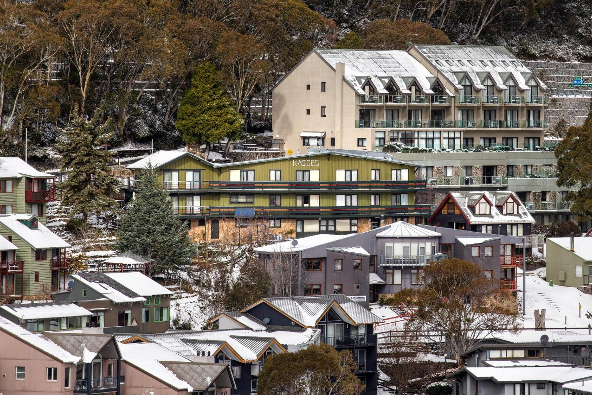Kasees Apartments & Mountain Lodge