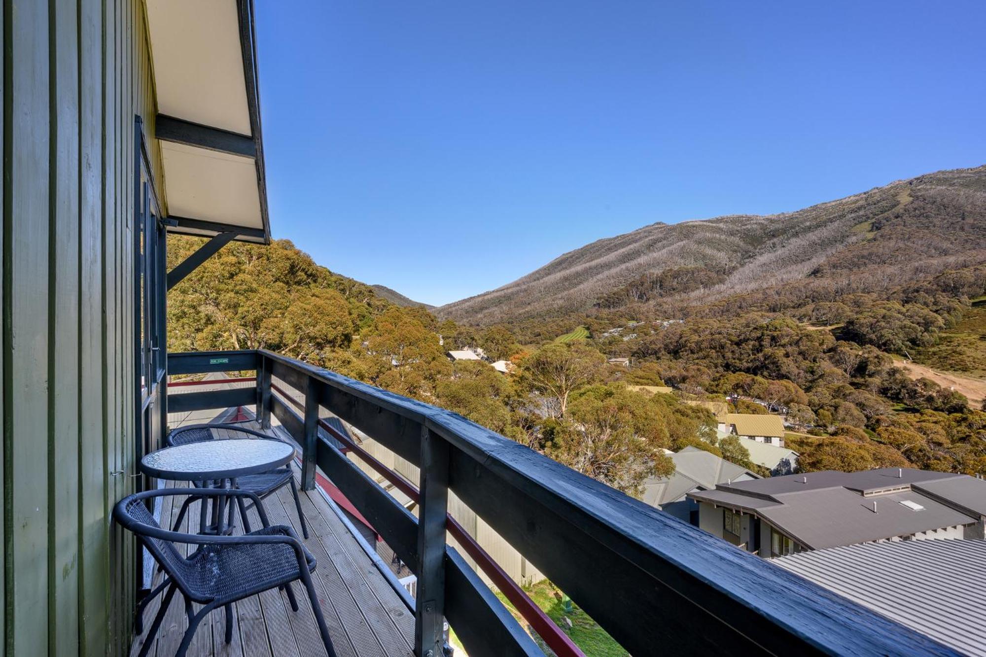 Kasees Apartments & Mountain Lodge