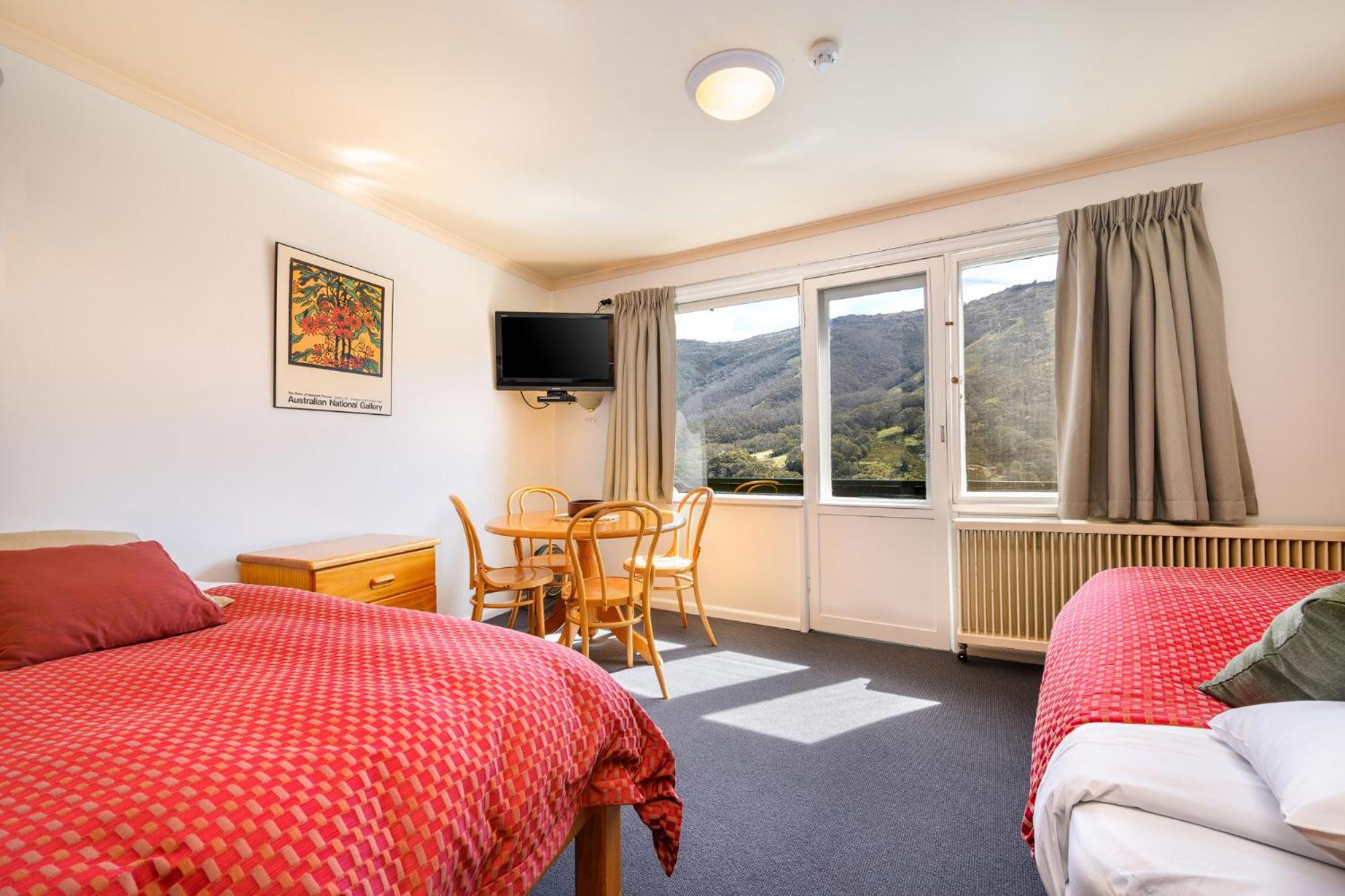 Kasees Apartments & Mountain Lodge