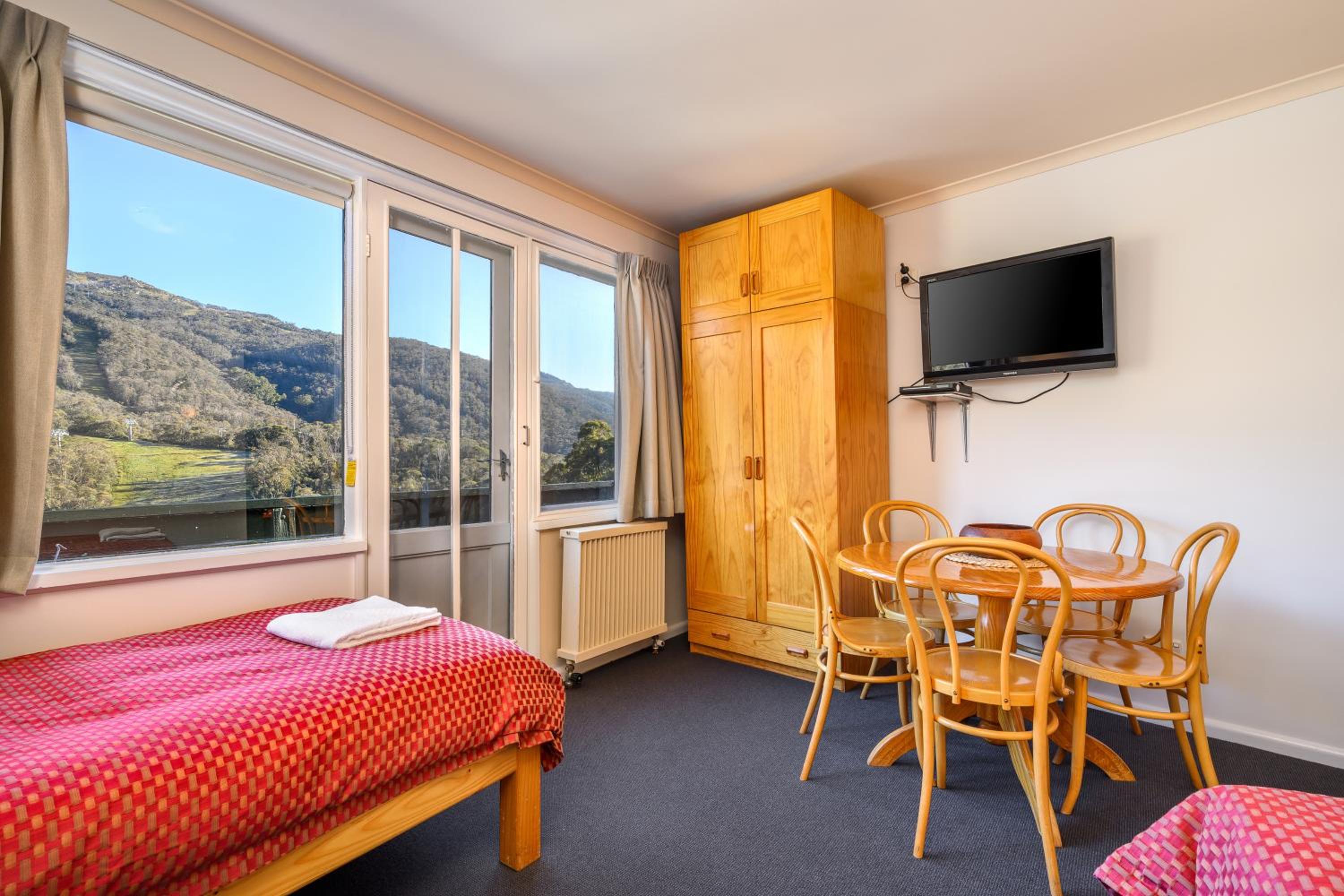 Kasees Apartments & Mountain Lodge