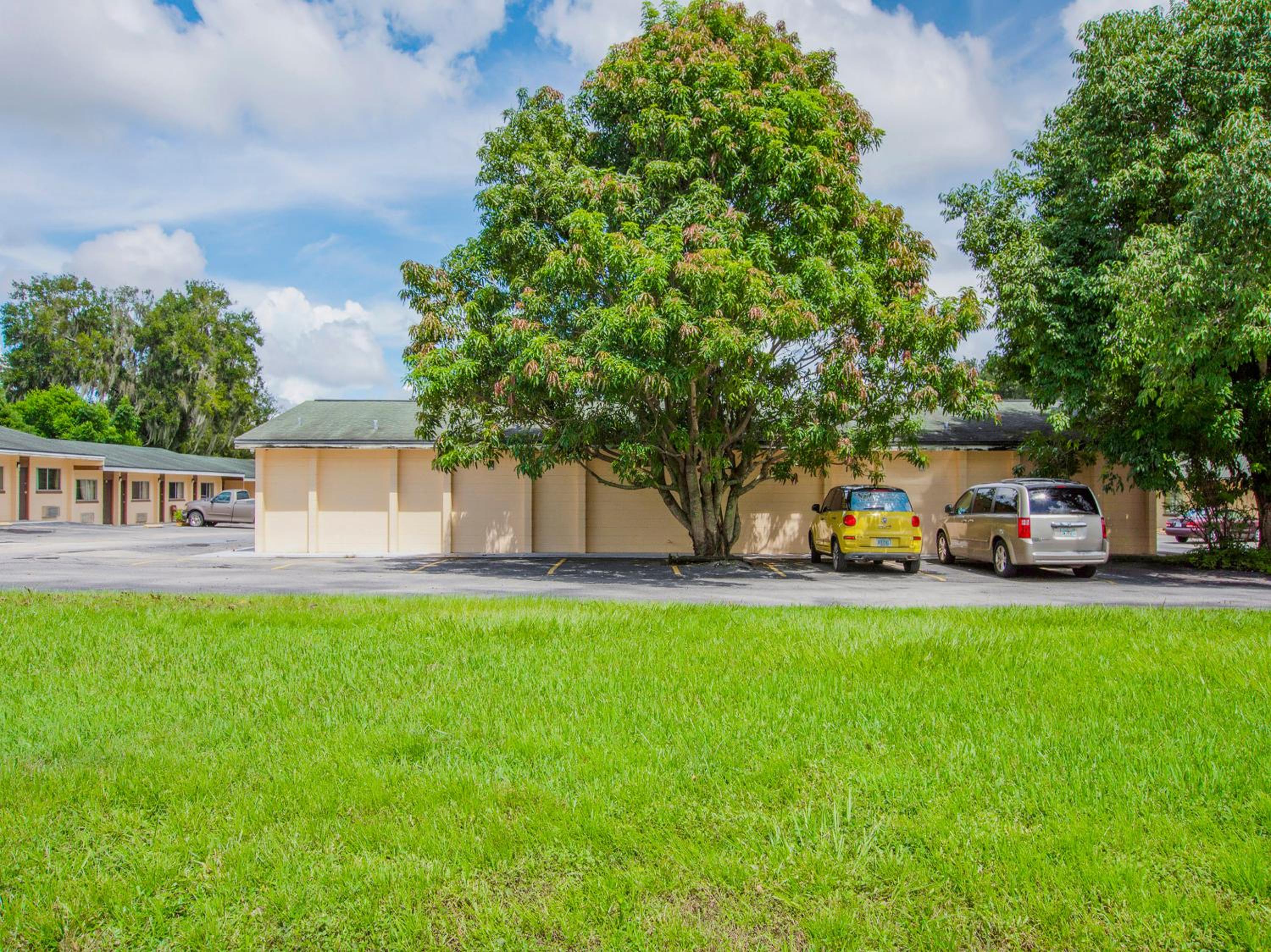 OYO Superior Budget Inn Bartow view 3