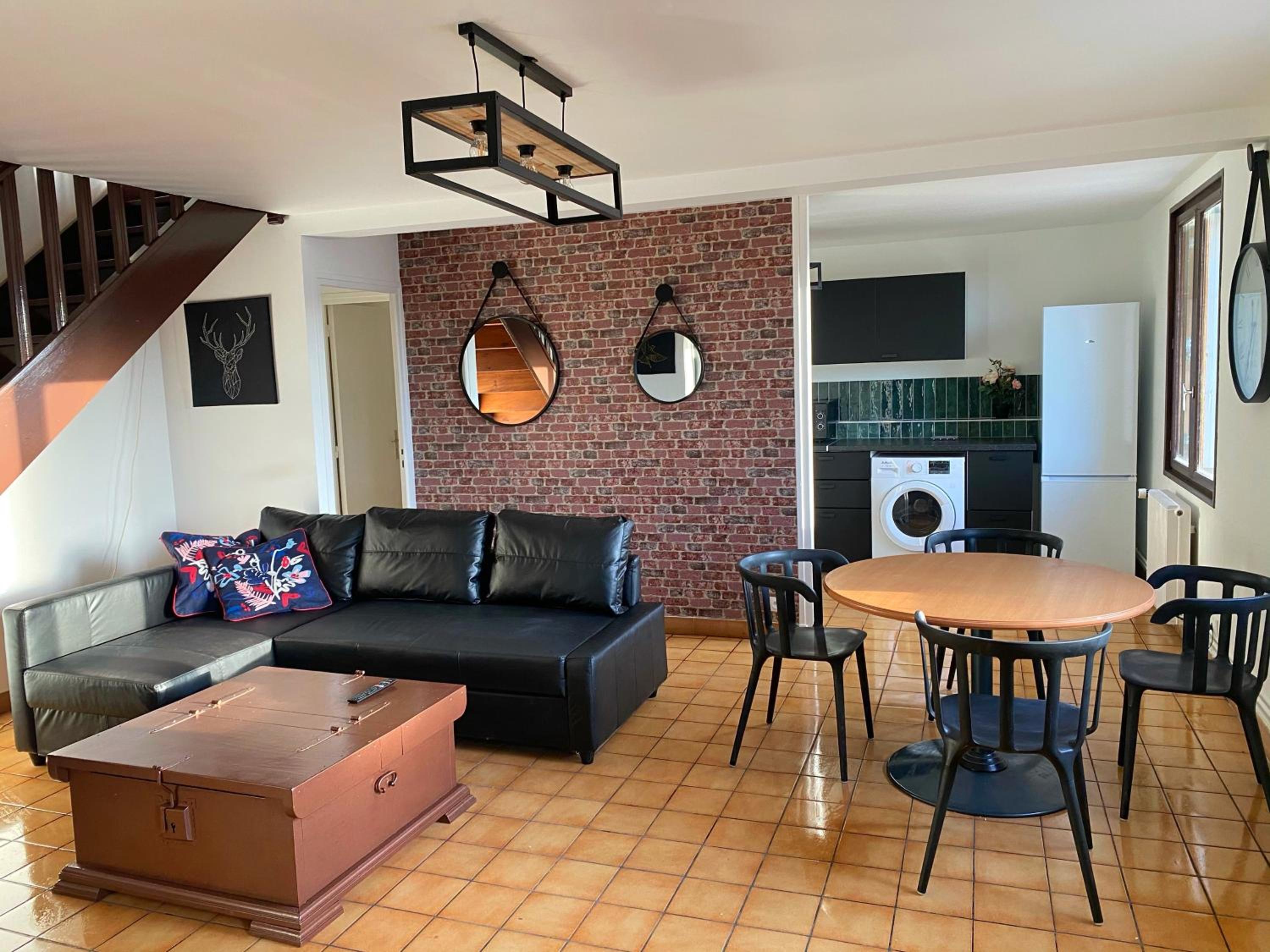 014 CHIC & COSY GRAND APPART DUPLEX 76m2 WIFI SMART TV NETFLIX ET VUE PANORAMIQUE