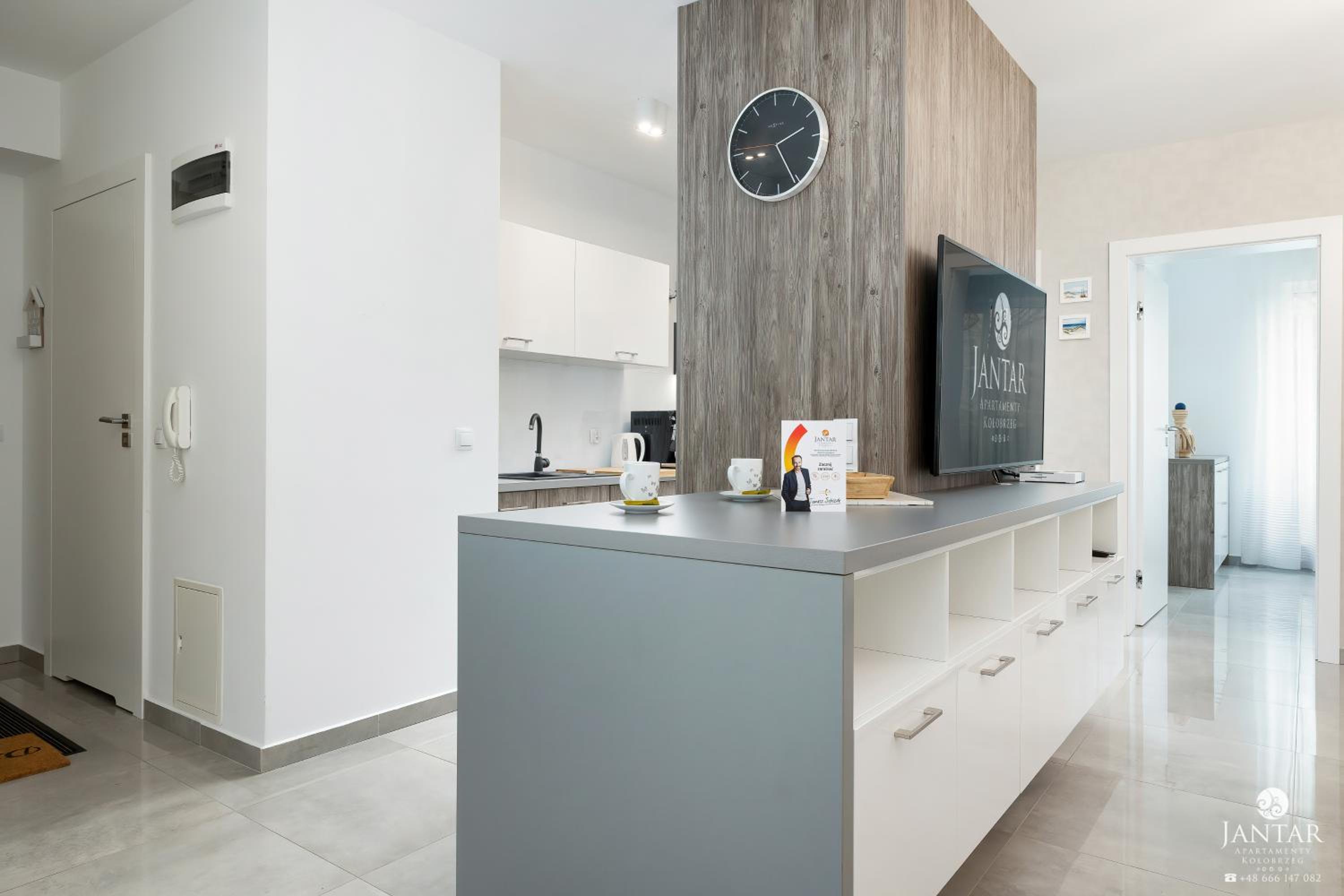 Jantar Apartamenty - DELUXE CITY CENTER view 4