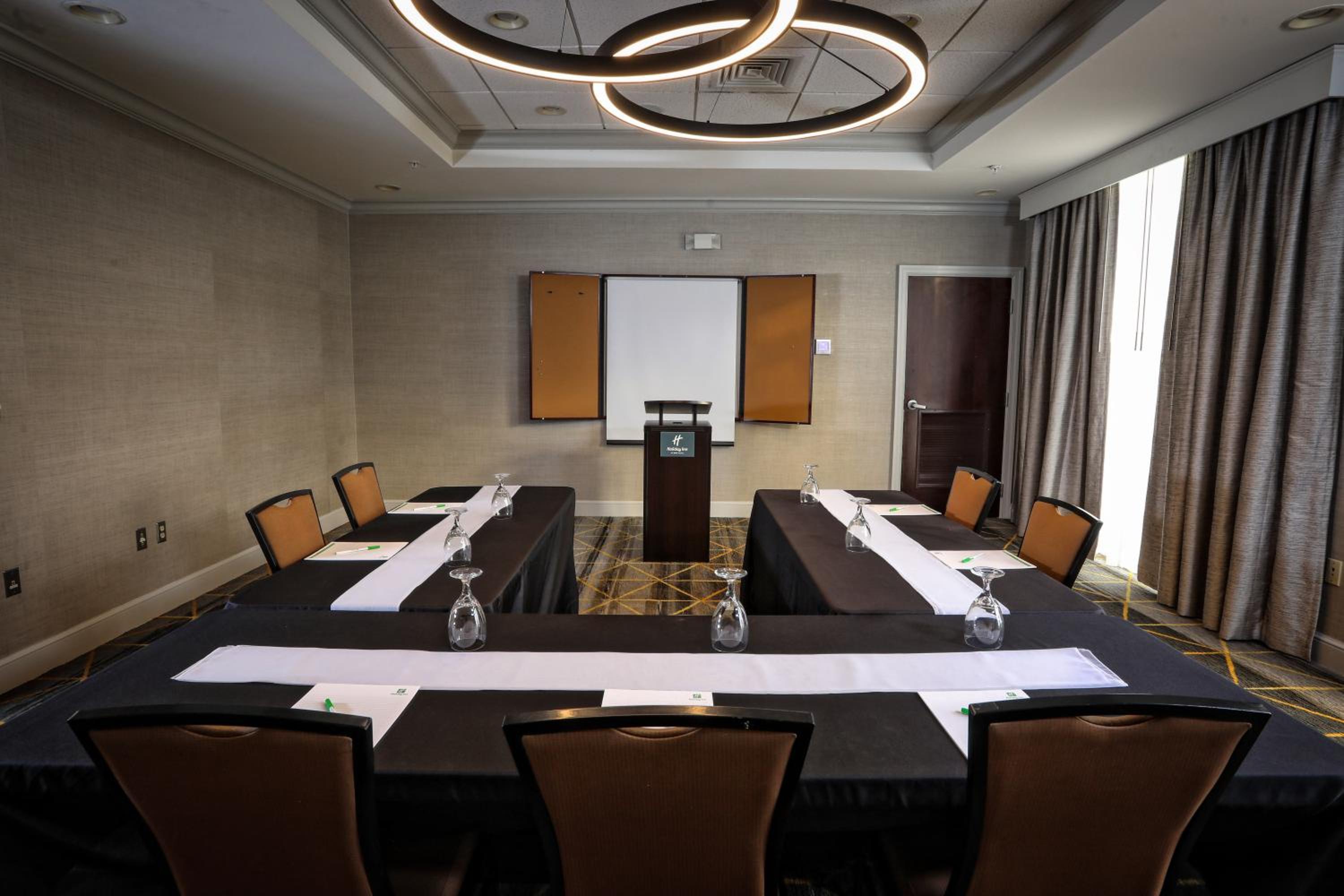 Statesboro Vacations - Holiday Inn Statesboro-University Area, an IHG Hotel - Property Image 5