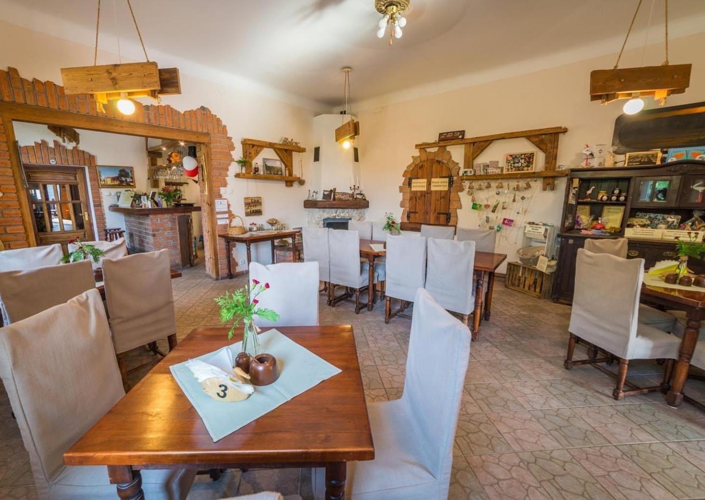 Folwark Łuknajno nad Jeziorem Śniardwy Gospoda Dziedzictwo Kulinarne Warmia-Mazury view 5