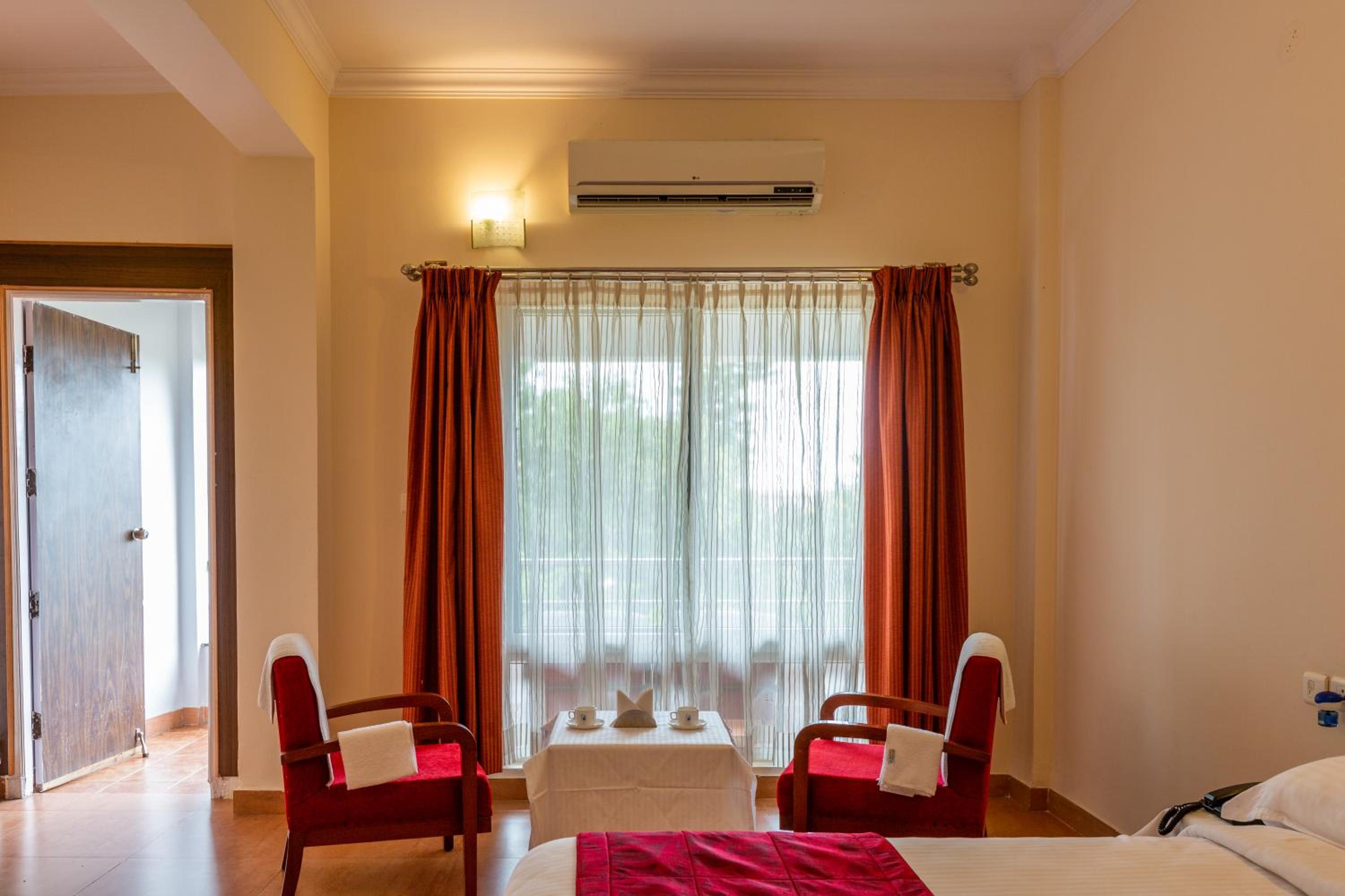 KSTDC Hotel Mayura Kauvery KRS