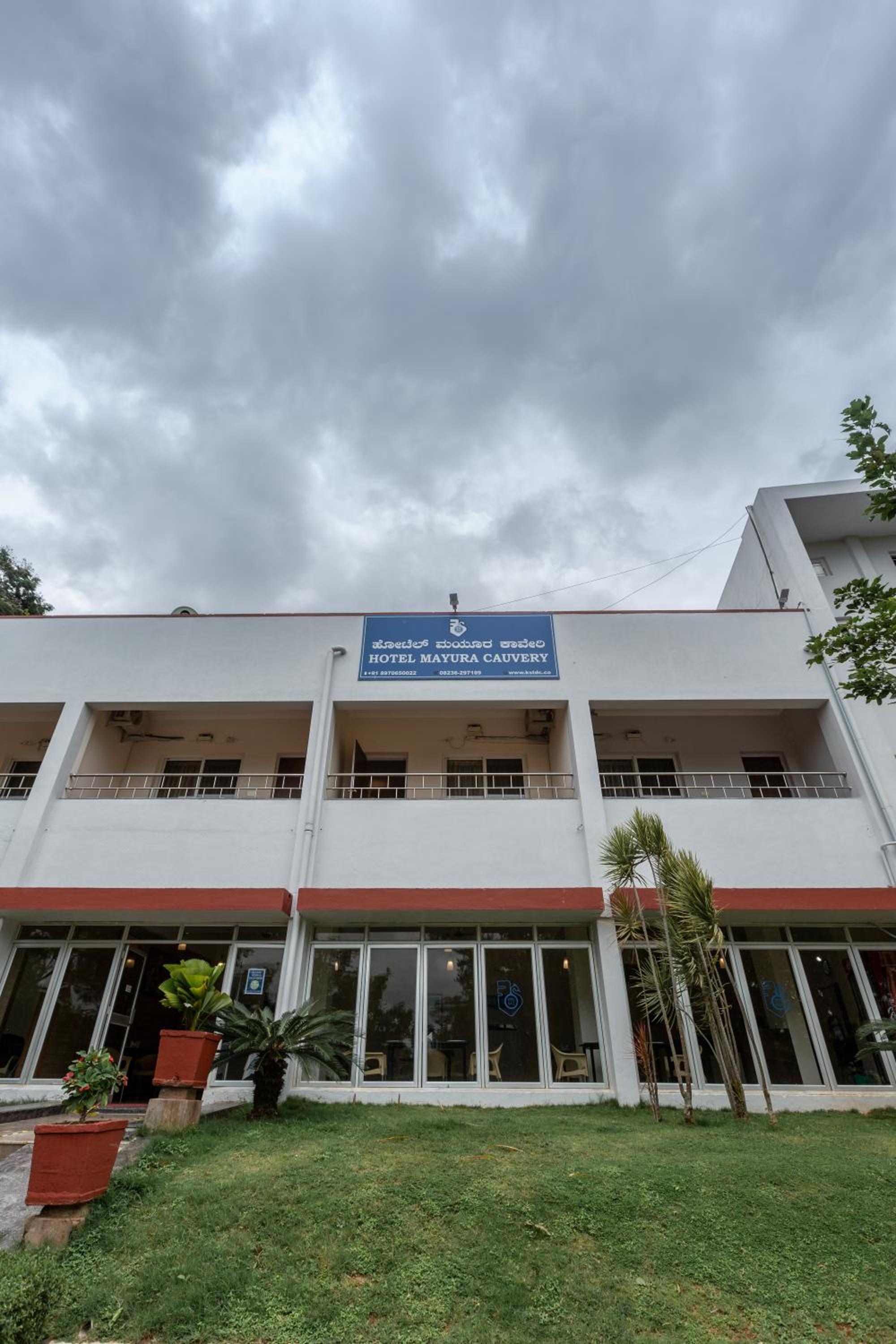 KSTDC Hotel Mayura Kauvery KRS