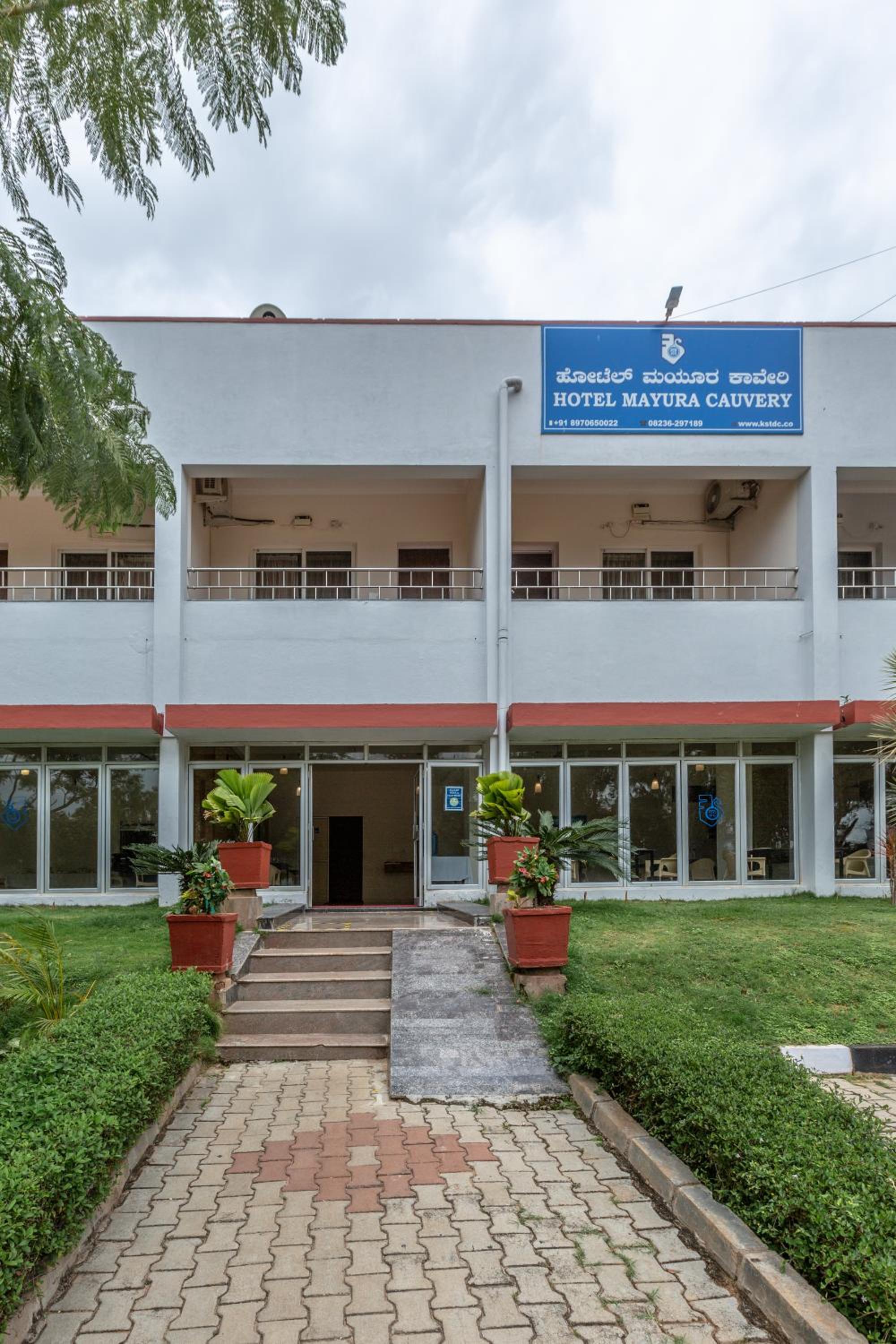 KSTDC Hotel Mayura Kauvery KRS