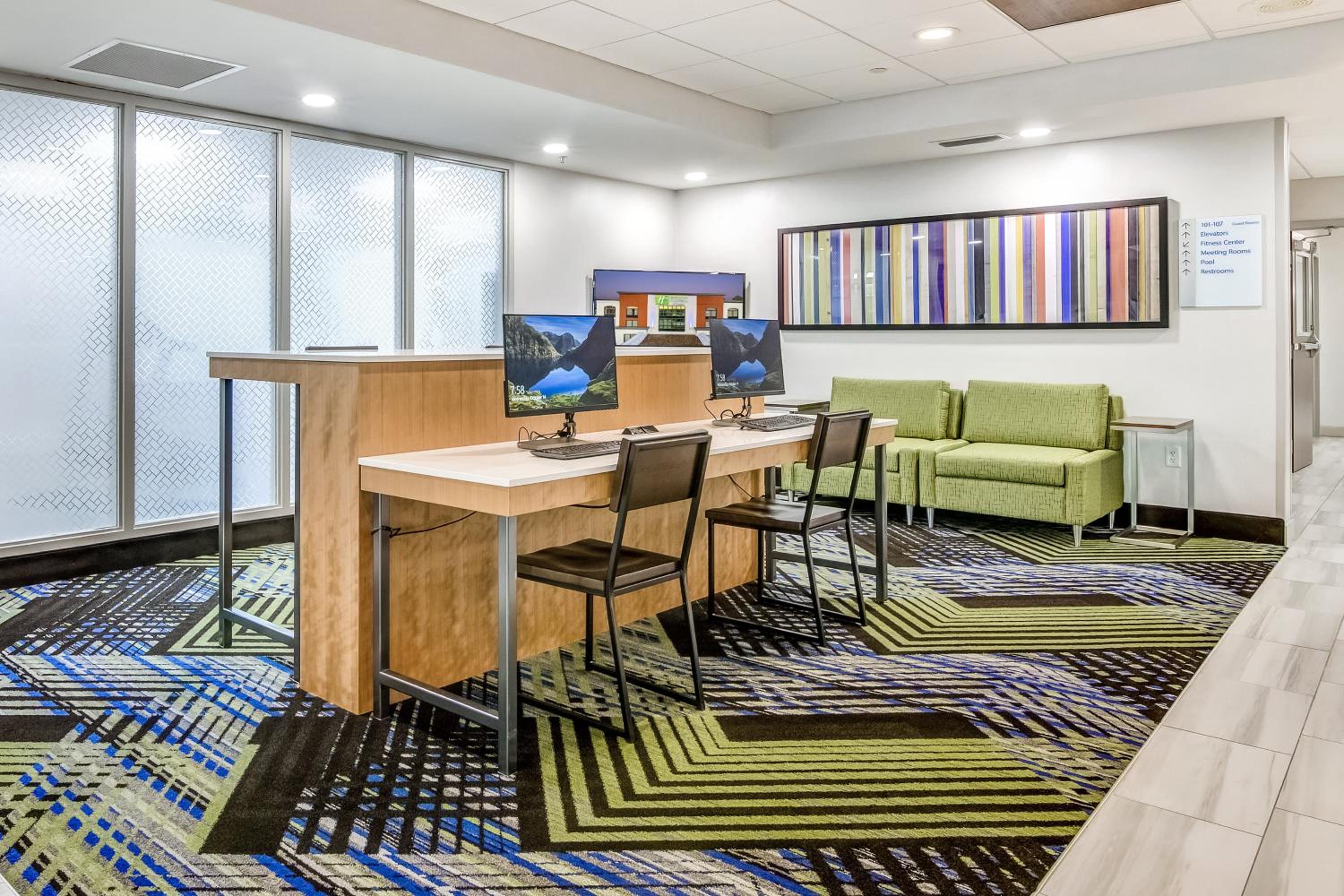 Longview Vacations - Holiday Inn Express Suites Longview North, an IHG Hotel - Property Image 42