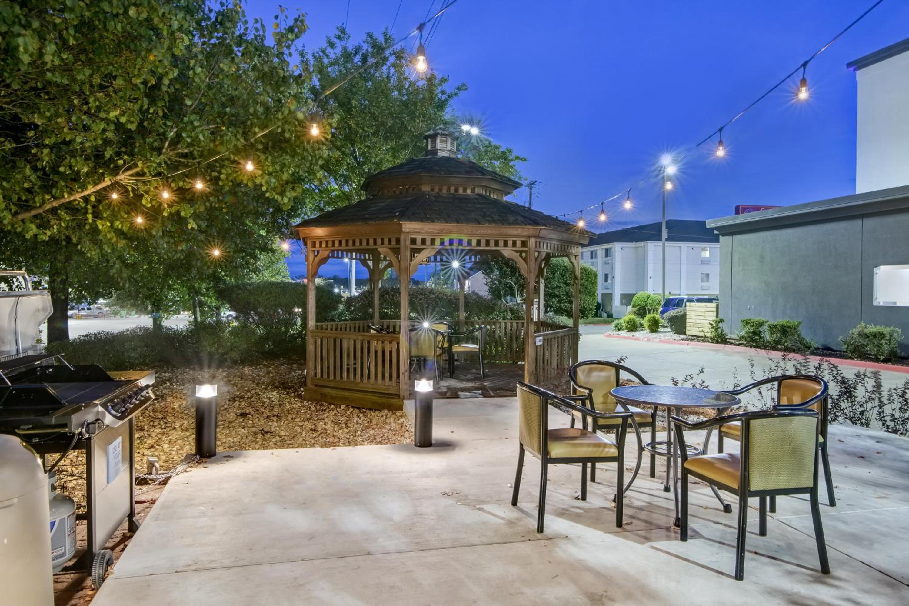 Longview Vacations - Holiday Inn Express Suites Longview North, an IHG Hotel - Property Image 48