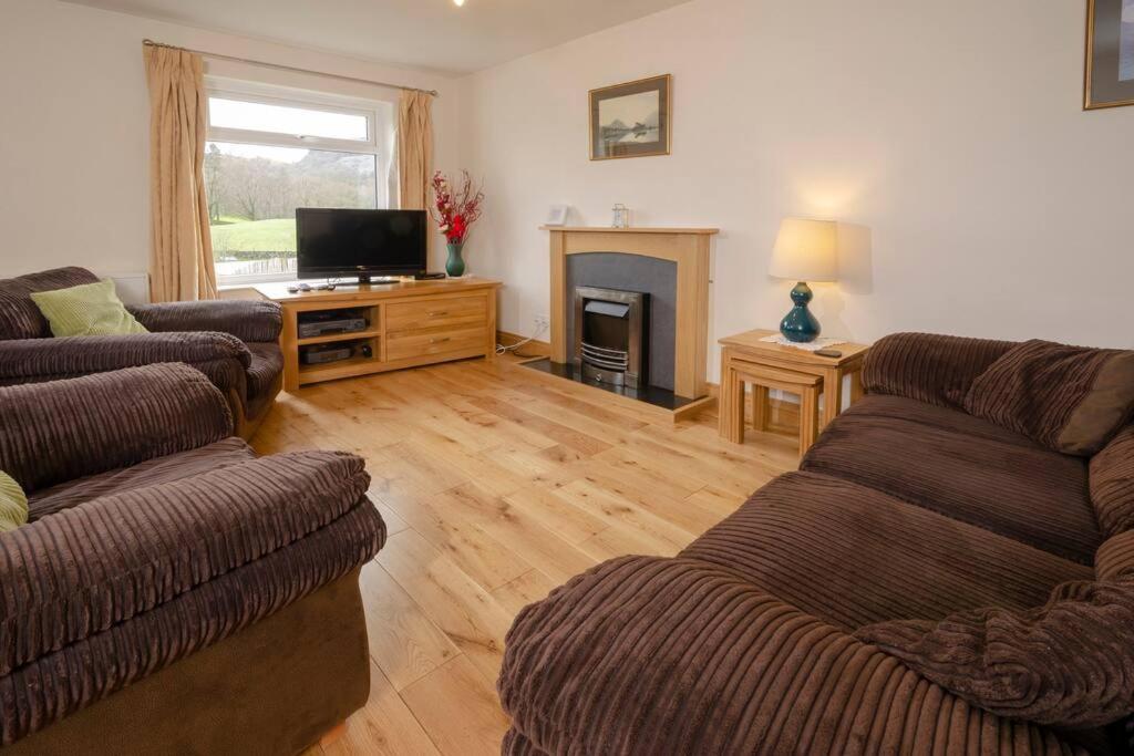27 Thrang Brow, Chapel Stile view 4