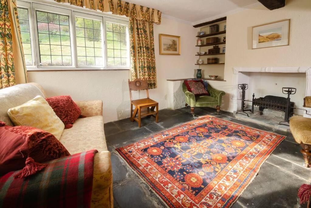 The Gate House, Clappersgate view 4