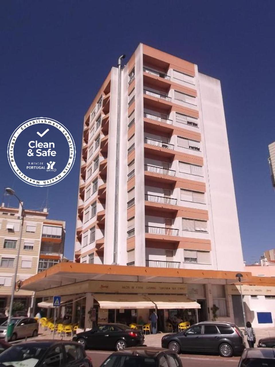 Residencial Jardim da Amadora - Image 1