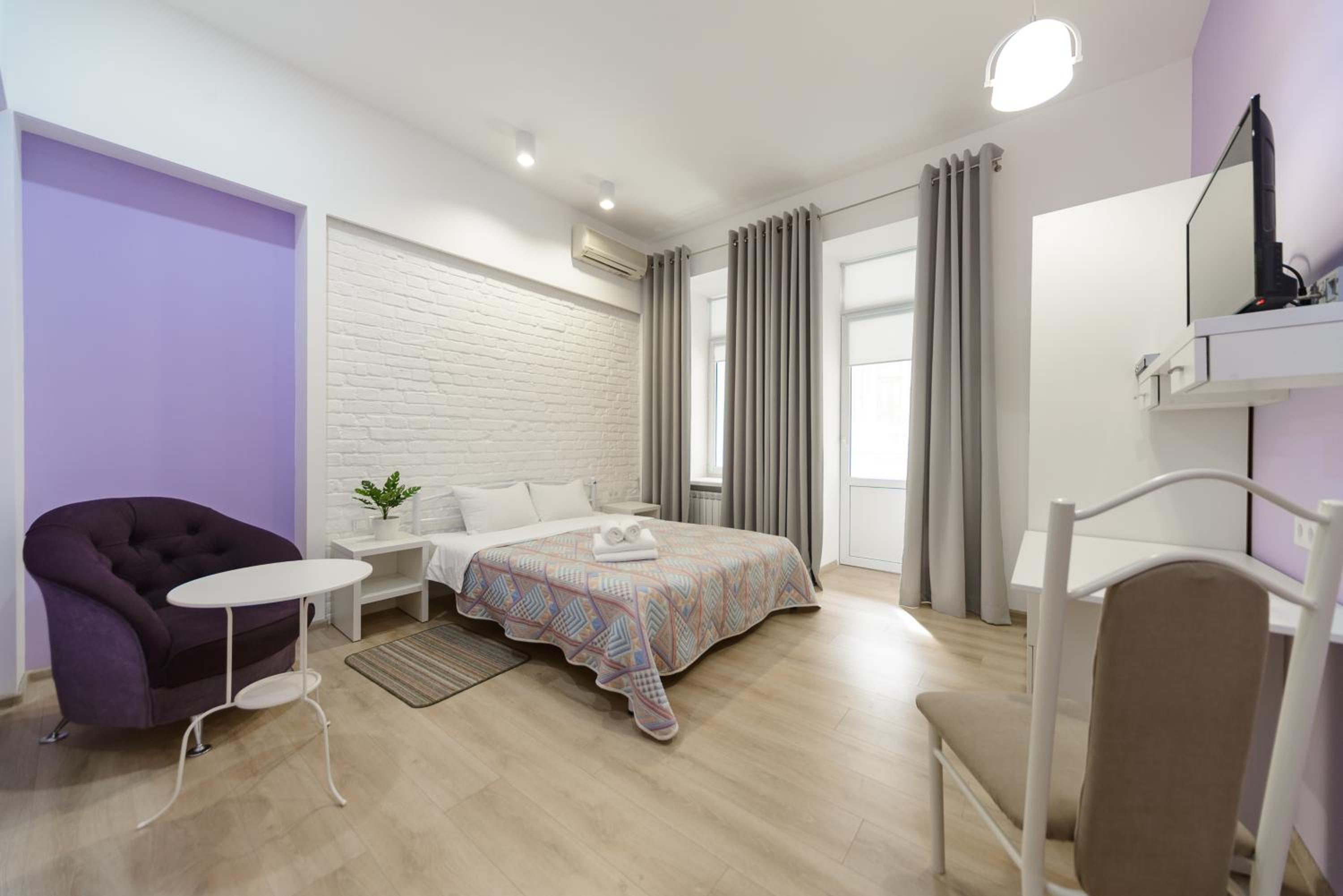 Bessarabka Apartments view 2