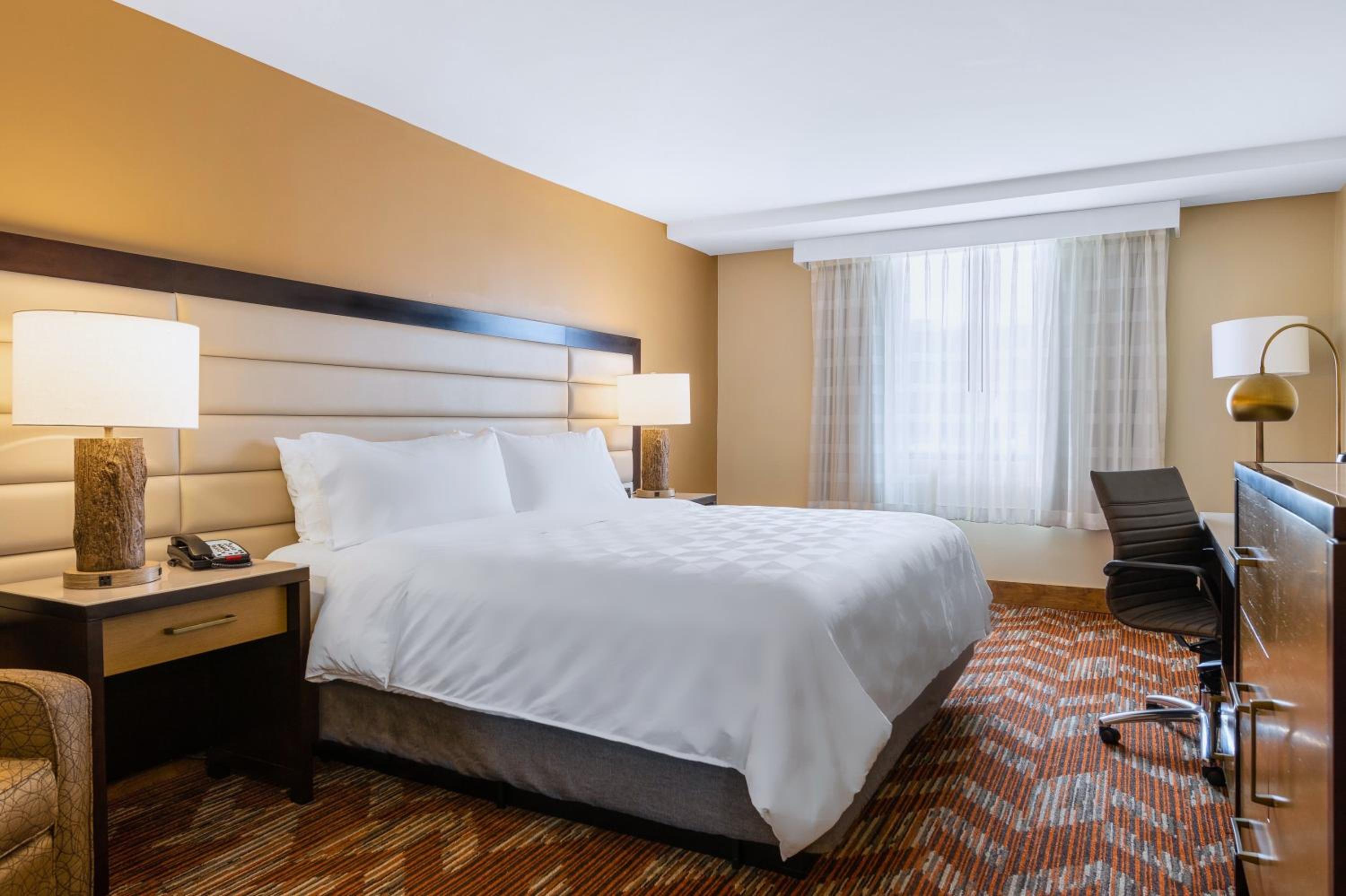 Doubletree By Hilton Greensboro Airport