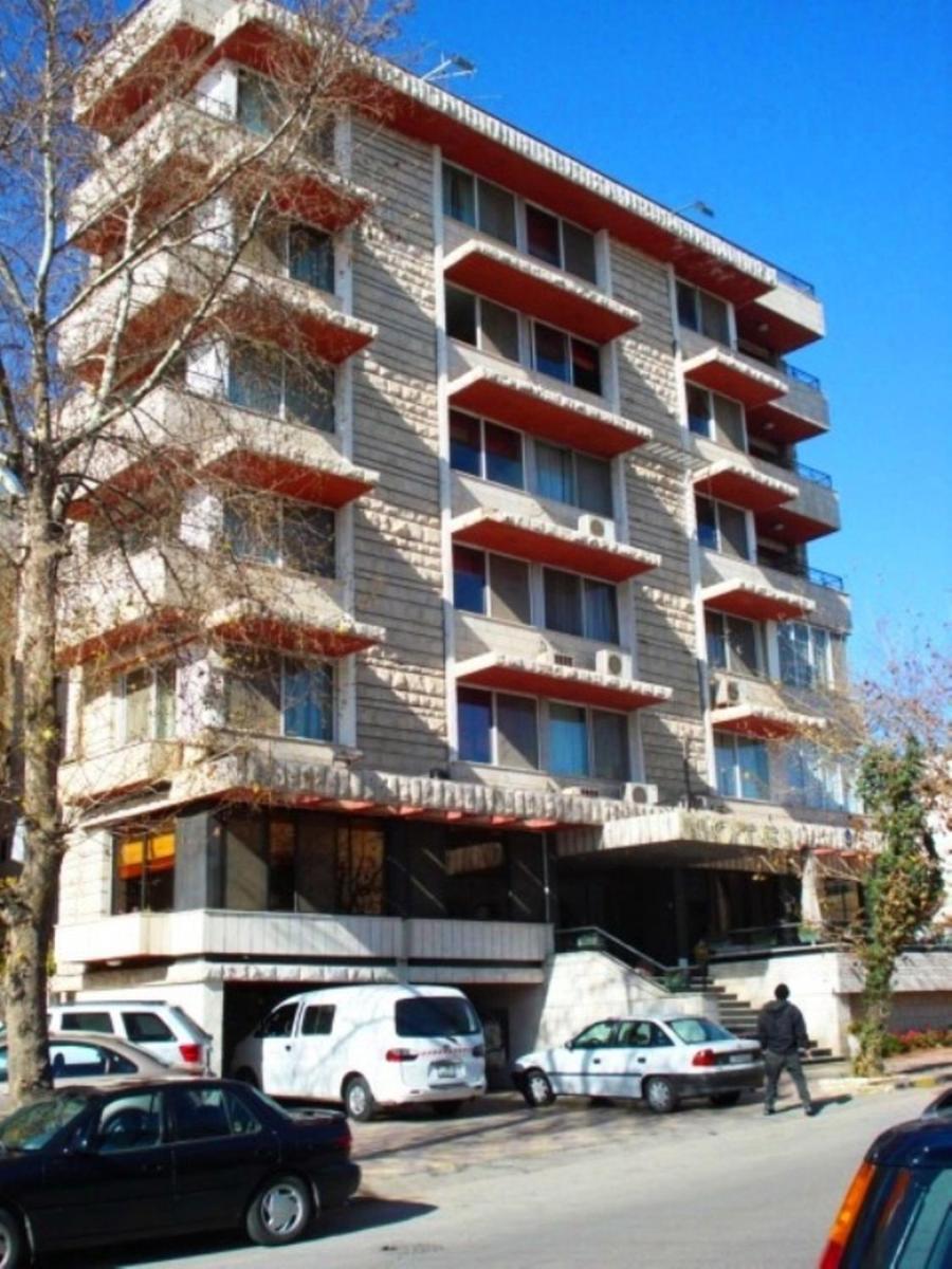 Gondola Hotel & Suites