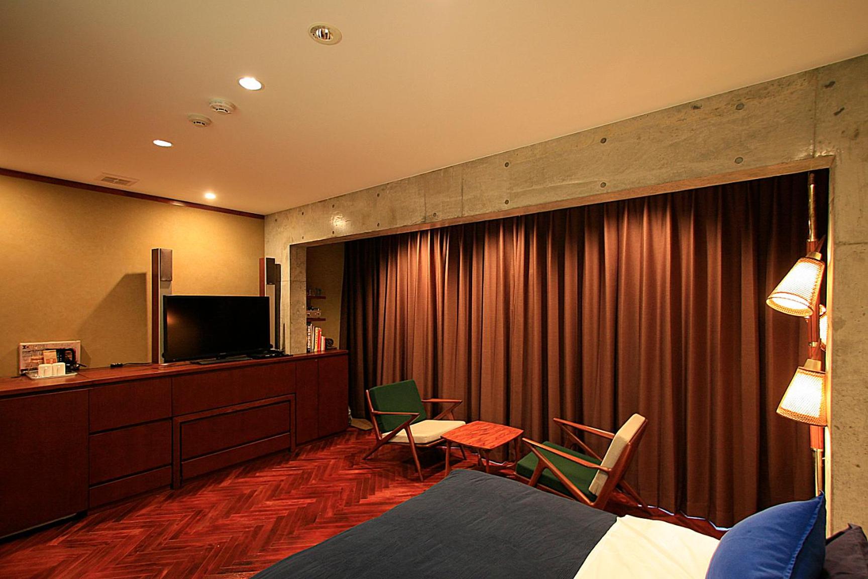 Studio-D