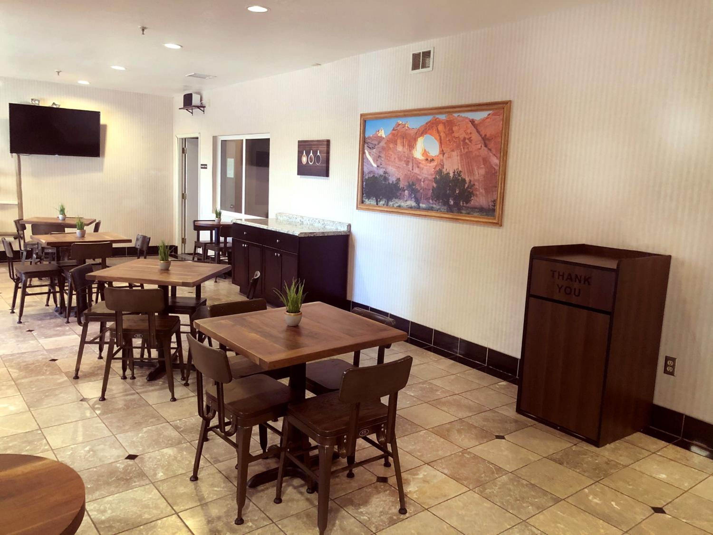 NavajoLand Inn