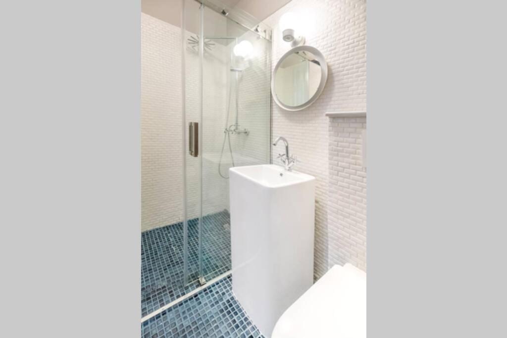 Marvellous Design 2Br Old Town view 2