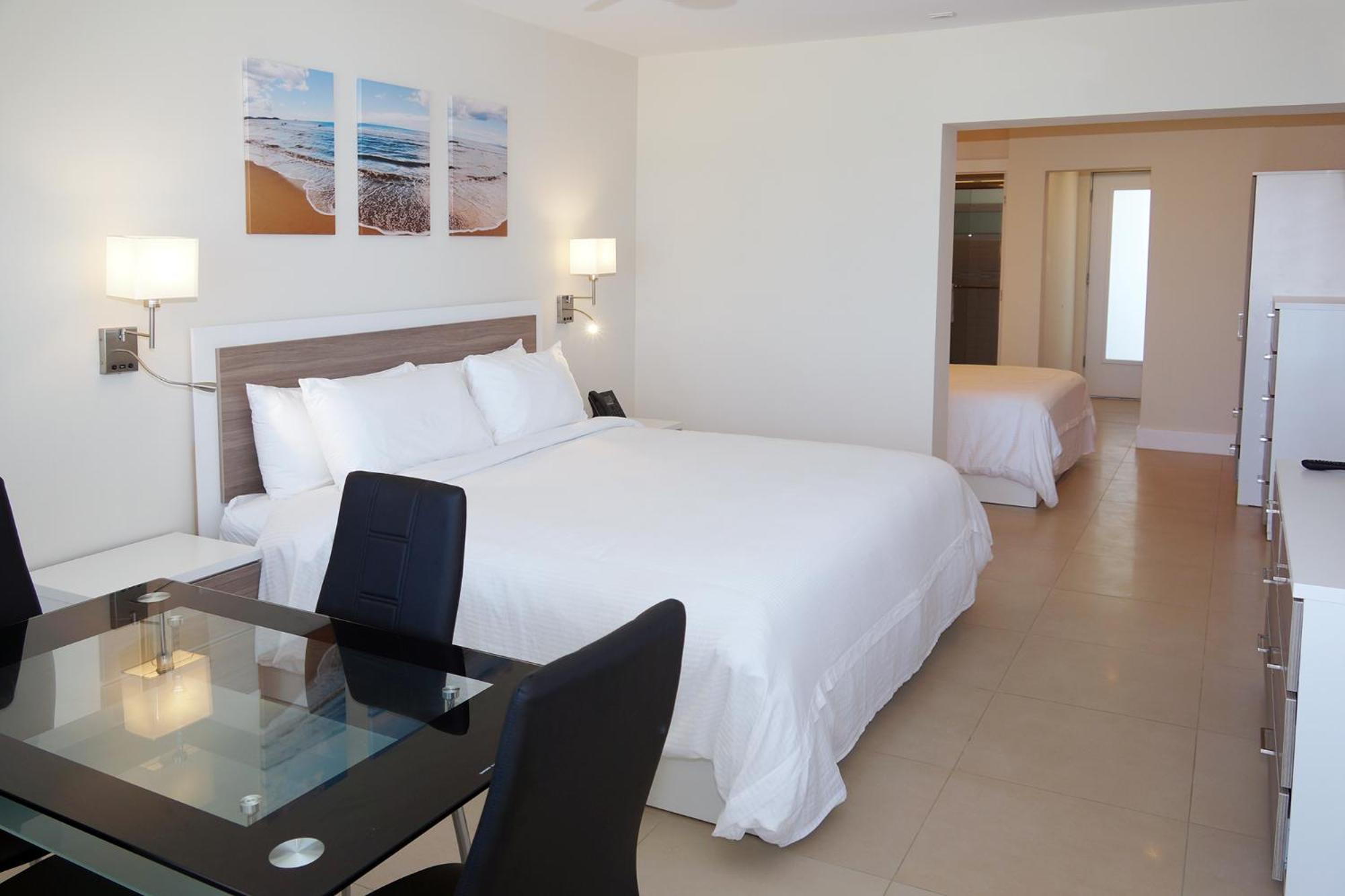 Diane Oceanfront Suites