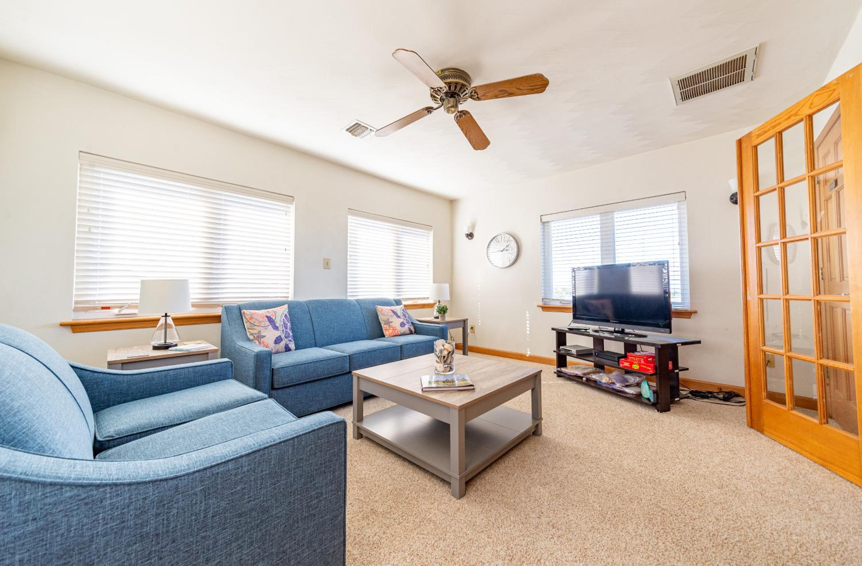 Sandi Hill - Corolla, Whalehead, 295 Yds to Beach, Ocean View, Pool, Hot Tub, Pets OK