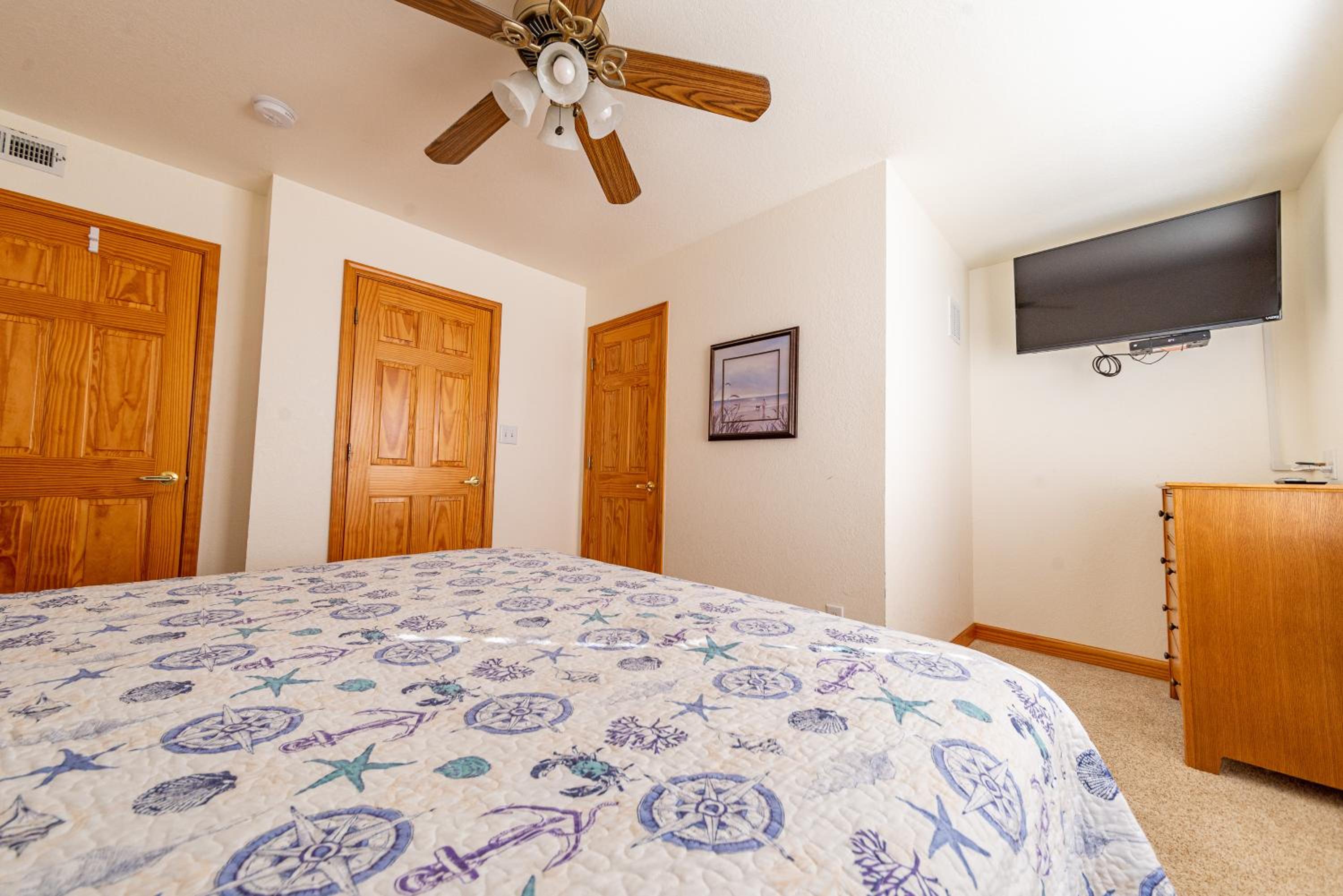 Sandi Hill - Corolla, Whalehead, 295 Yds to Beach, Ocean View, Pool, Hot Tub, Pets OK