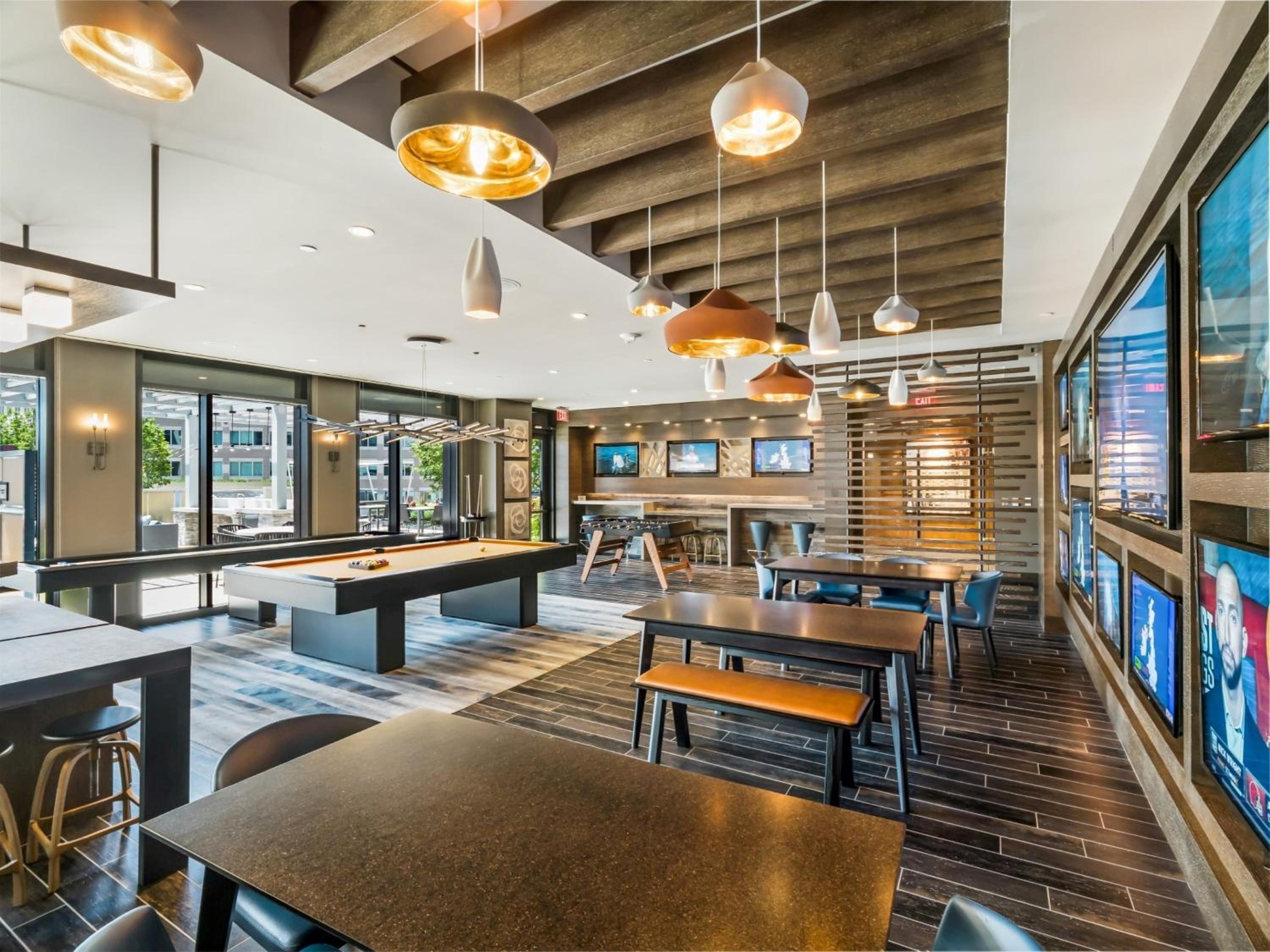 Bluebird Suites at Reston Town Center - Property Image 52