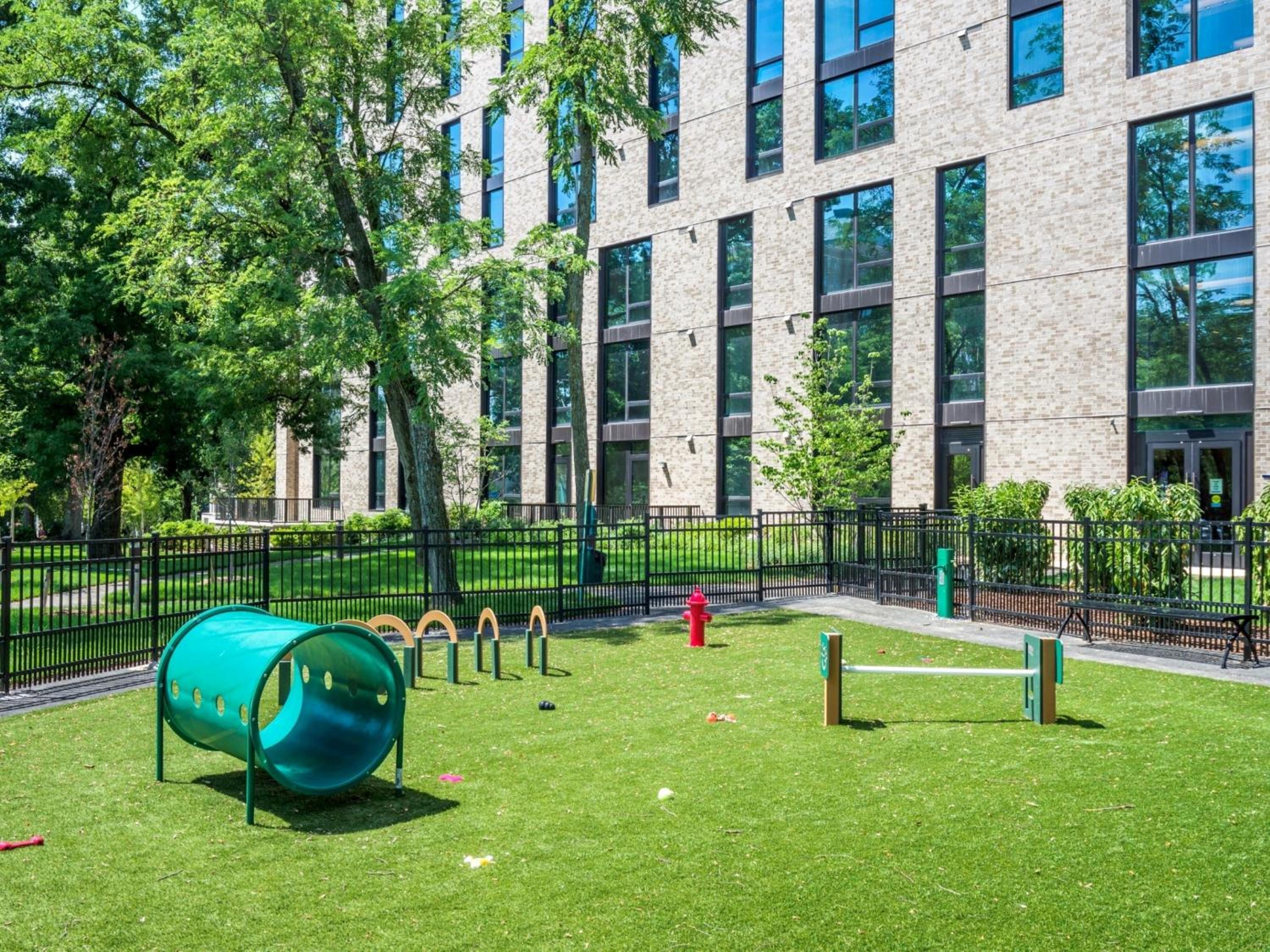 Bluebird Suites at Reston Town Center - Property Image 17