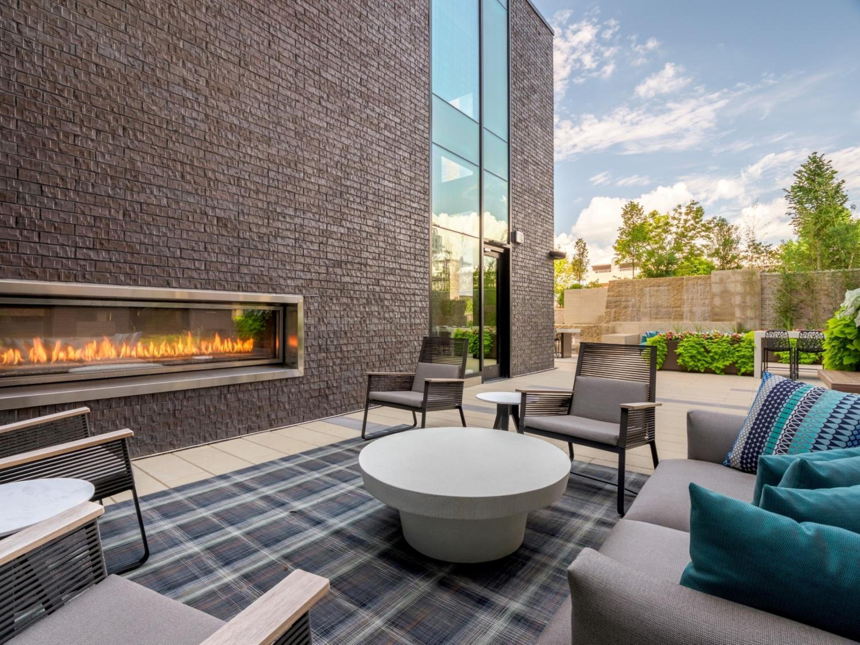 Bluebird Suites at Reston Town Center - Property Image 39