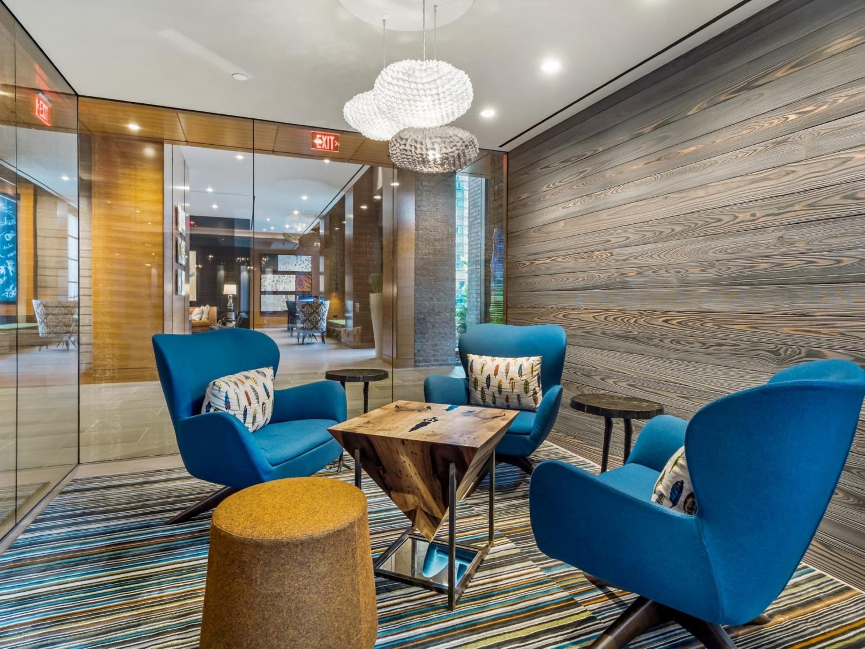 Bluebird Suites at Reston Town Center - Property Image 68