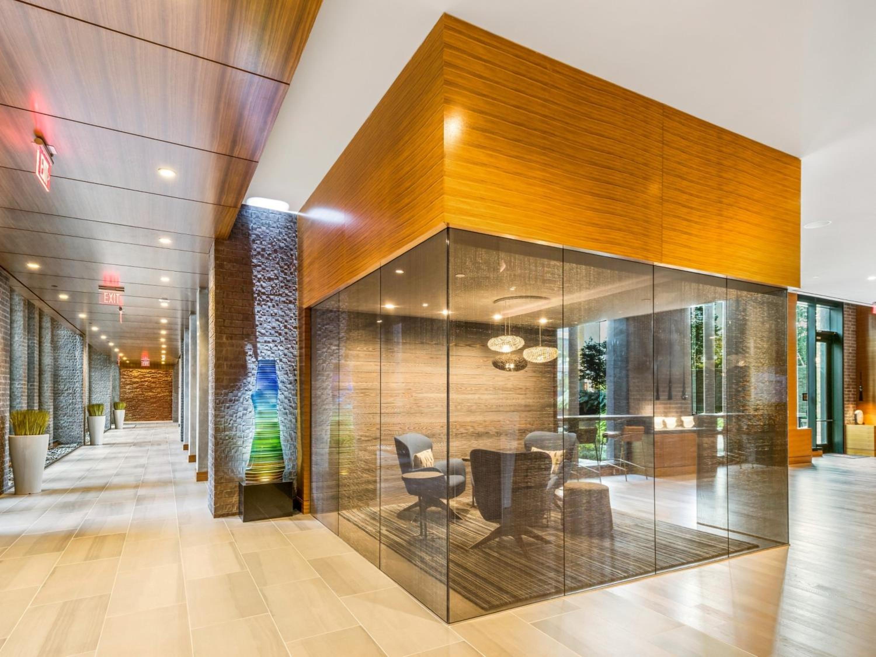 Bluebird Suites at Reston Town Center - Property Image 69