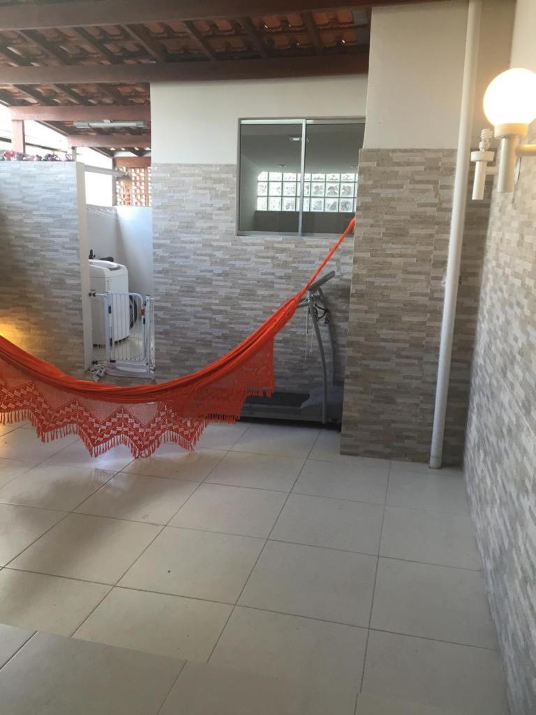 Apartamento para pessoas de família ou a negócio, Ap Grande 3 quartos no Brás próximo igreja Mundial,mercado municipal, 25 de março, templo Salomão, metro 