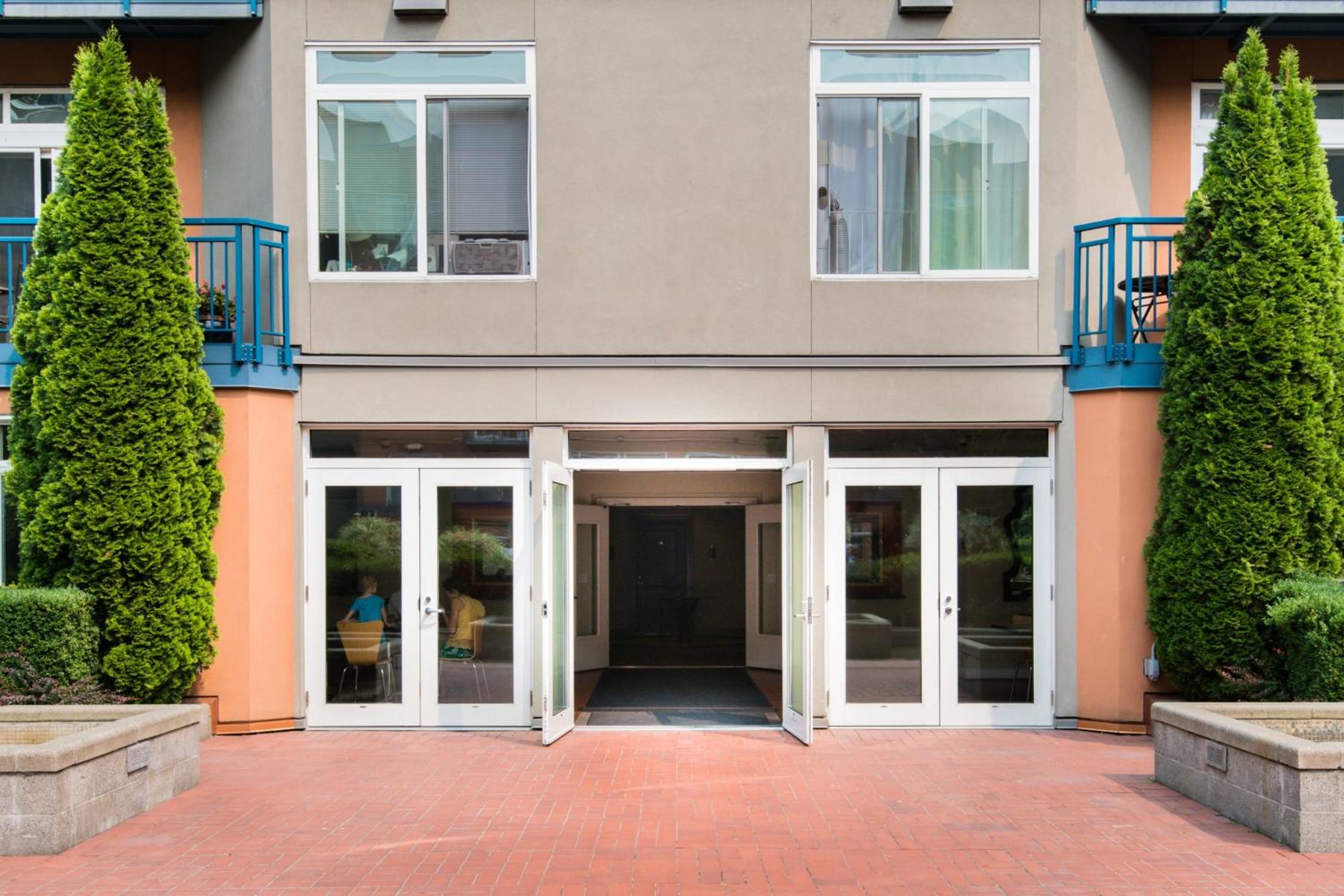 Hotel City Water View Oasis With Pool & Gym Near Cruise In Heart Of Seattle