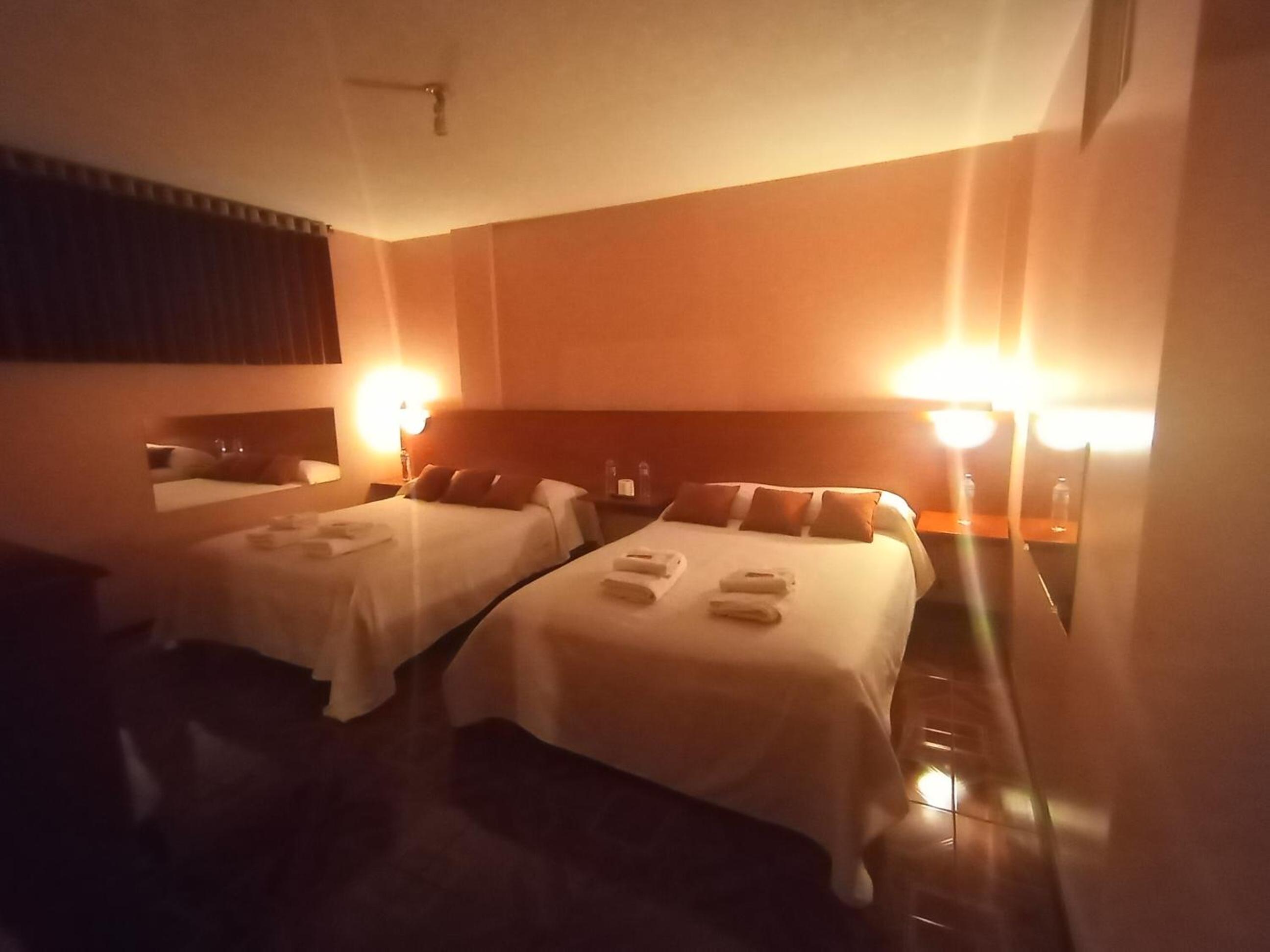 Hostal Sauna Water Palace