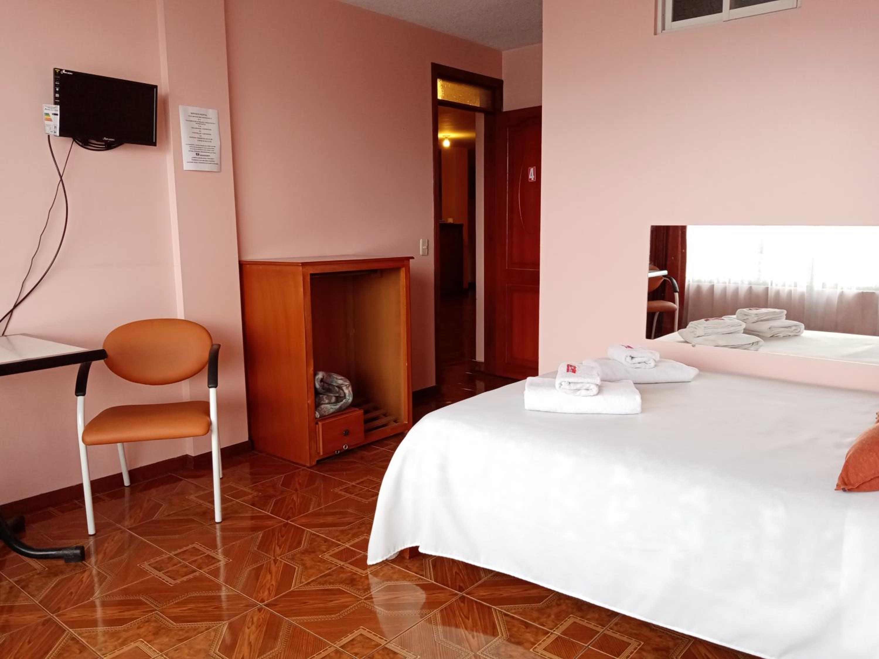 Hostal Sauna Water Palace