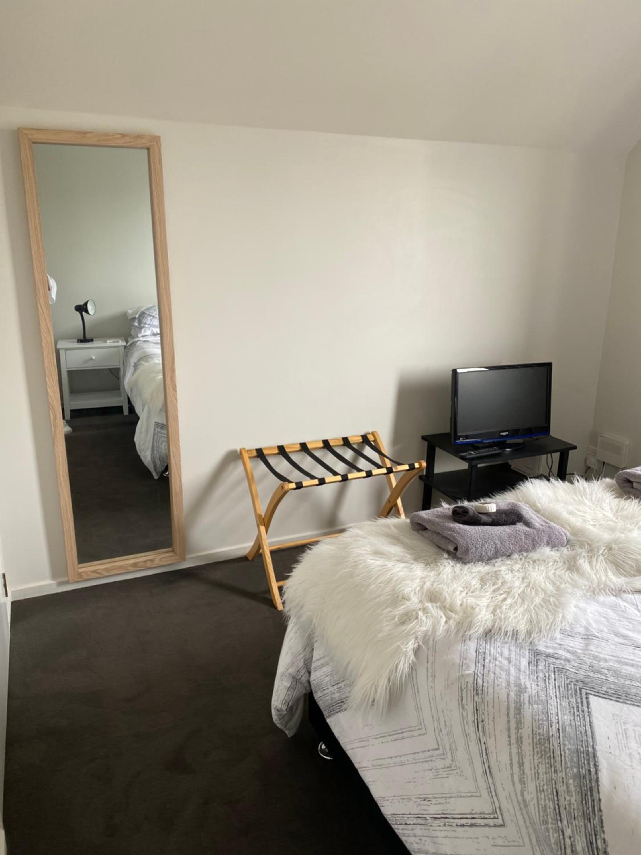 Home By Hagley Park