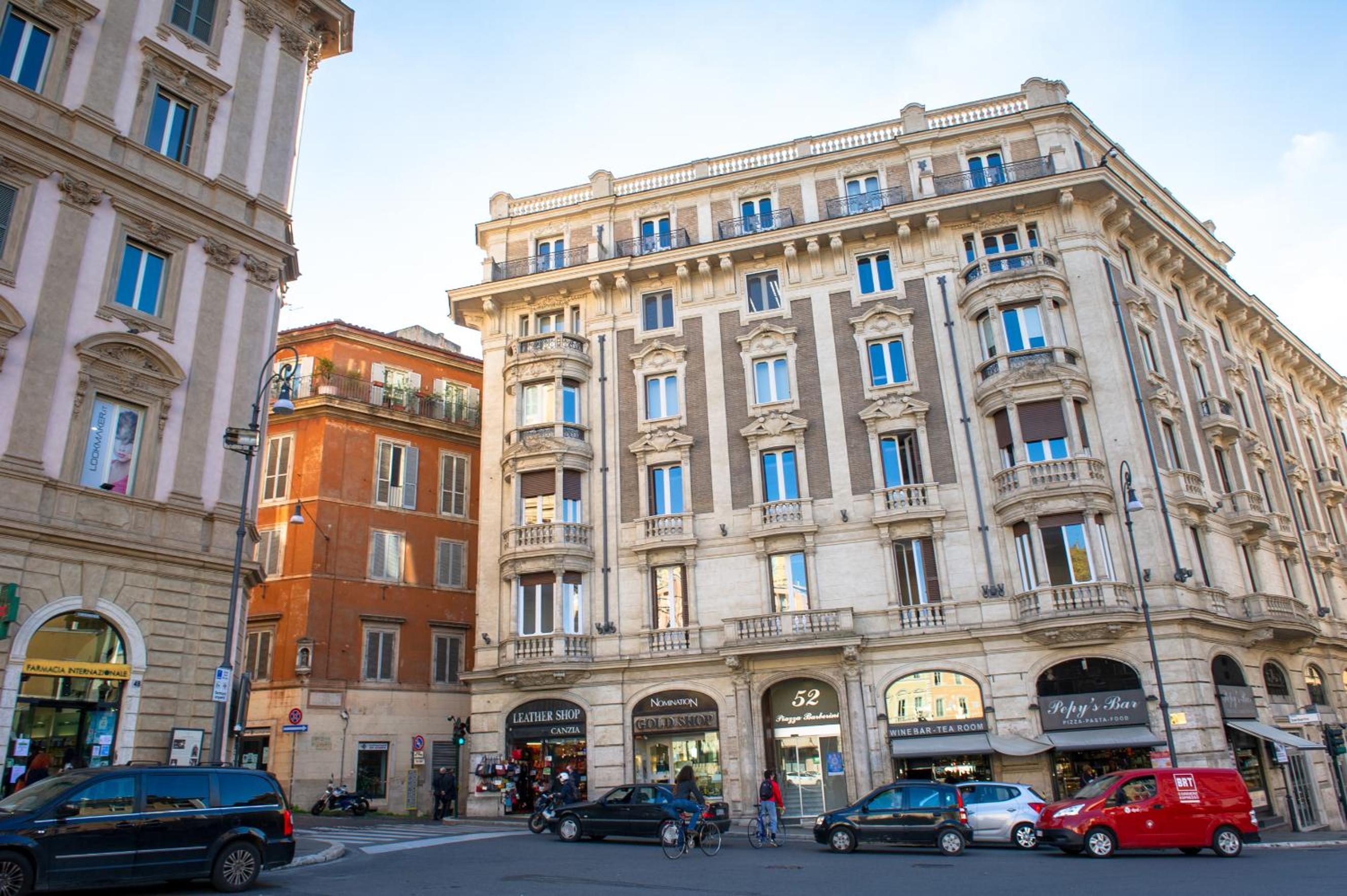 4 FONTANE 156 LUXURY HOME