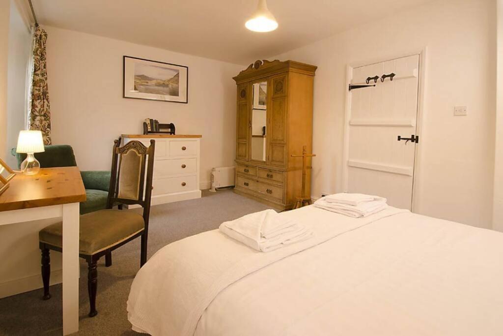 Woodland Crag Cottage, Grasmere view 4