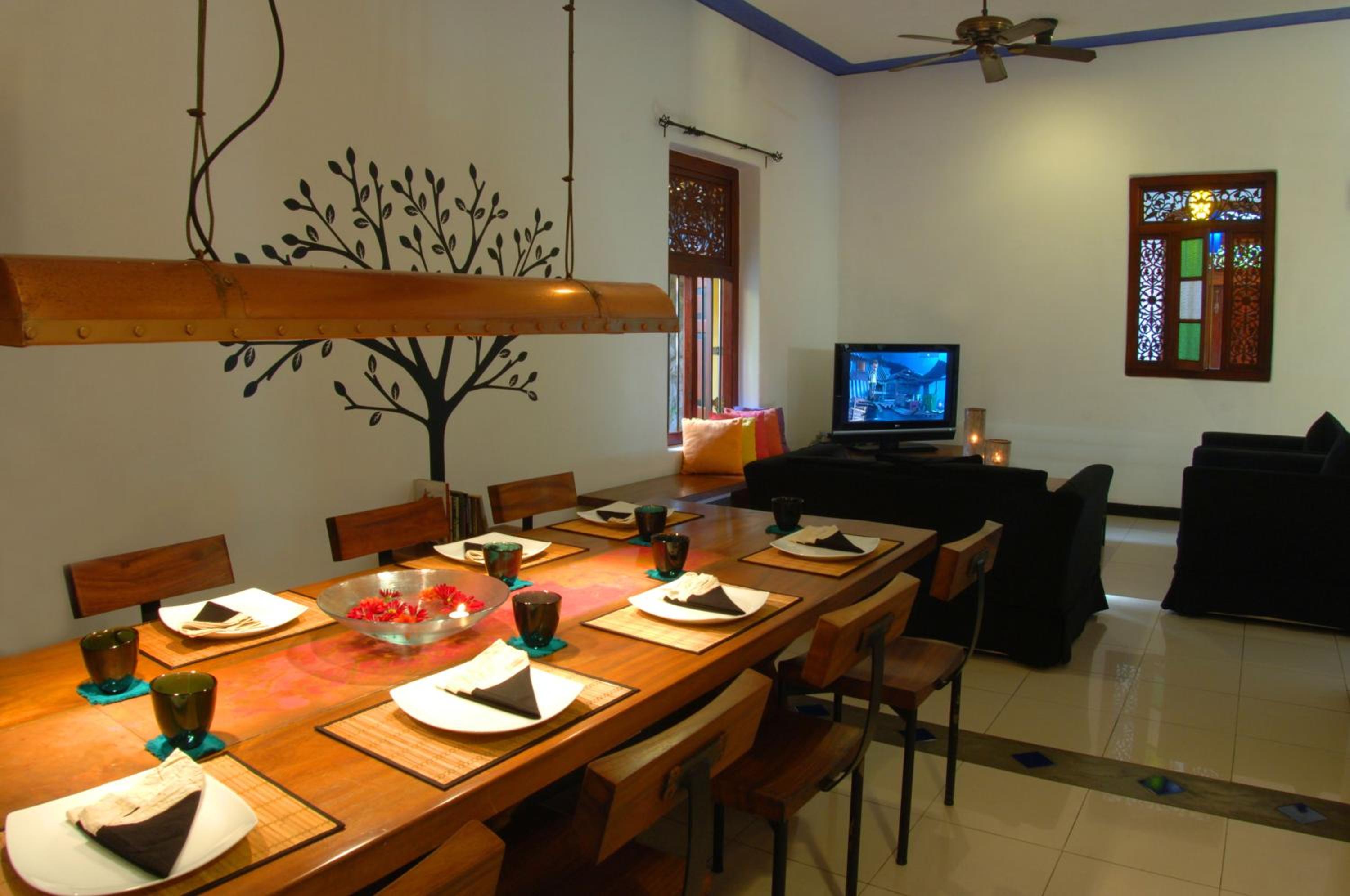 Villa Capers
