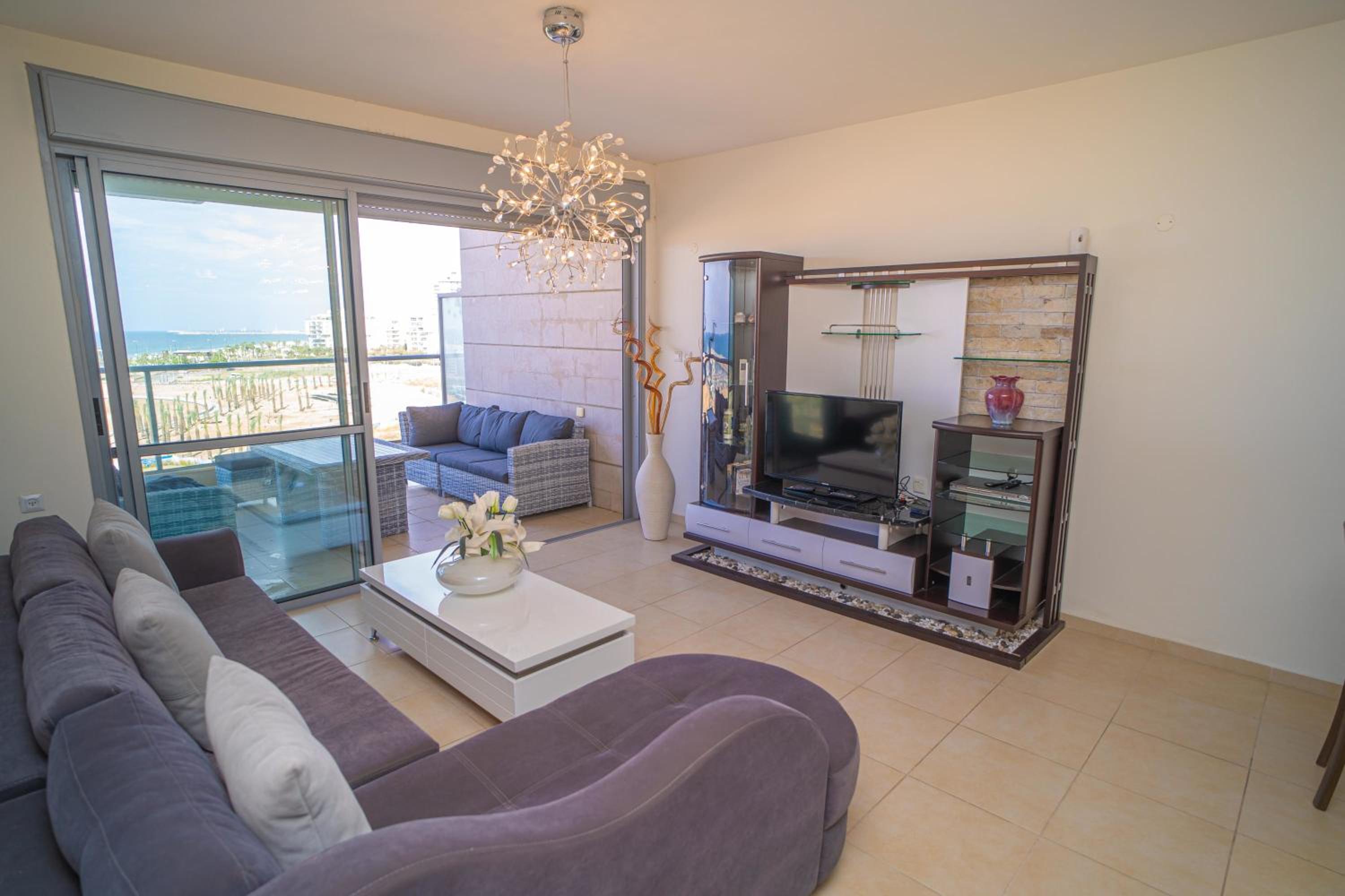 Luxury Marina Beachfront by Airsuite view 2