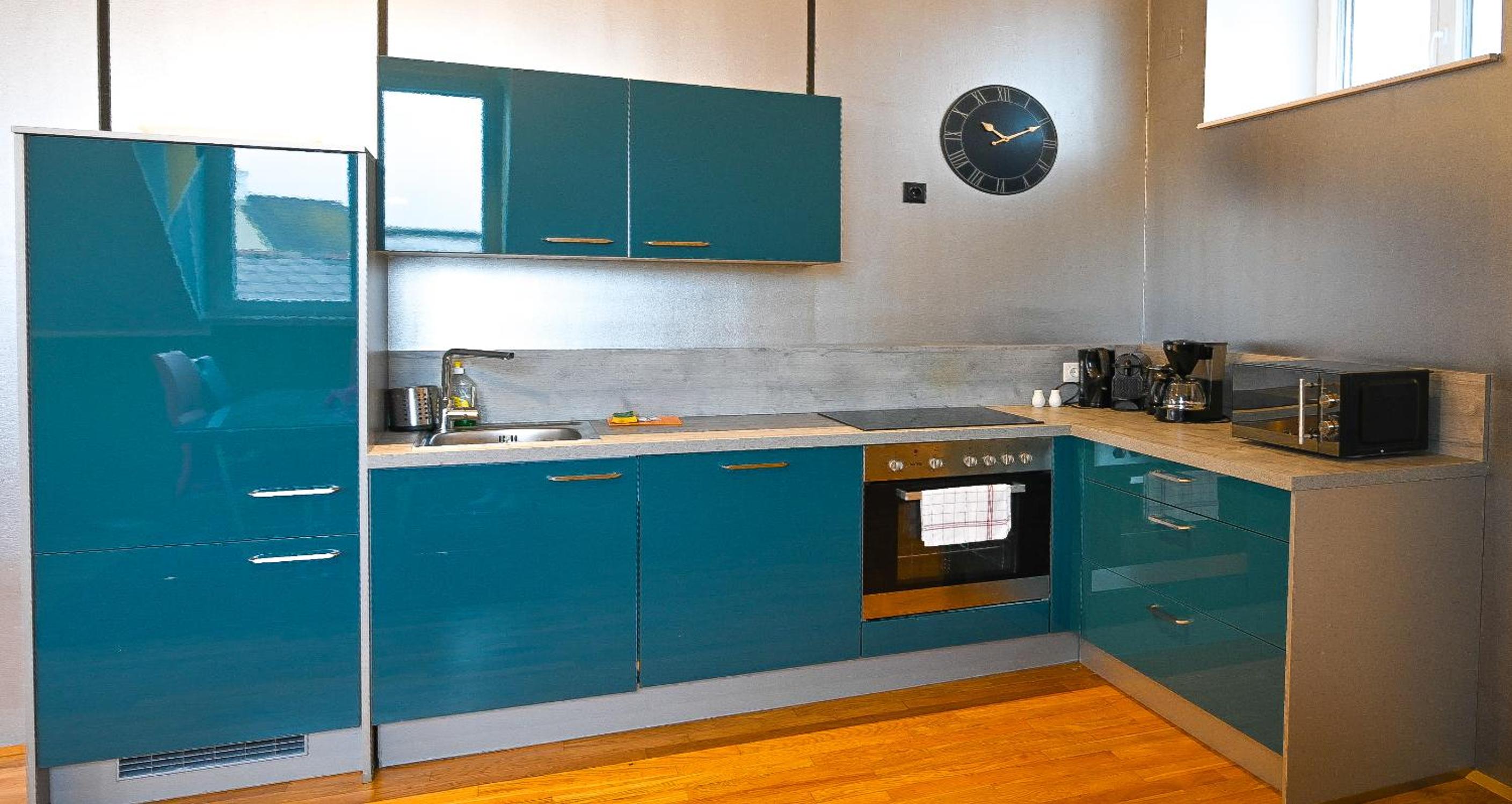3BR Apartment with Balcony near Naschmarkt City Center