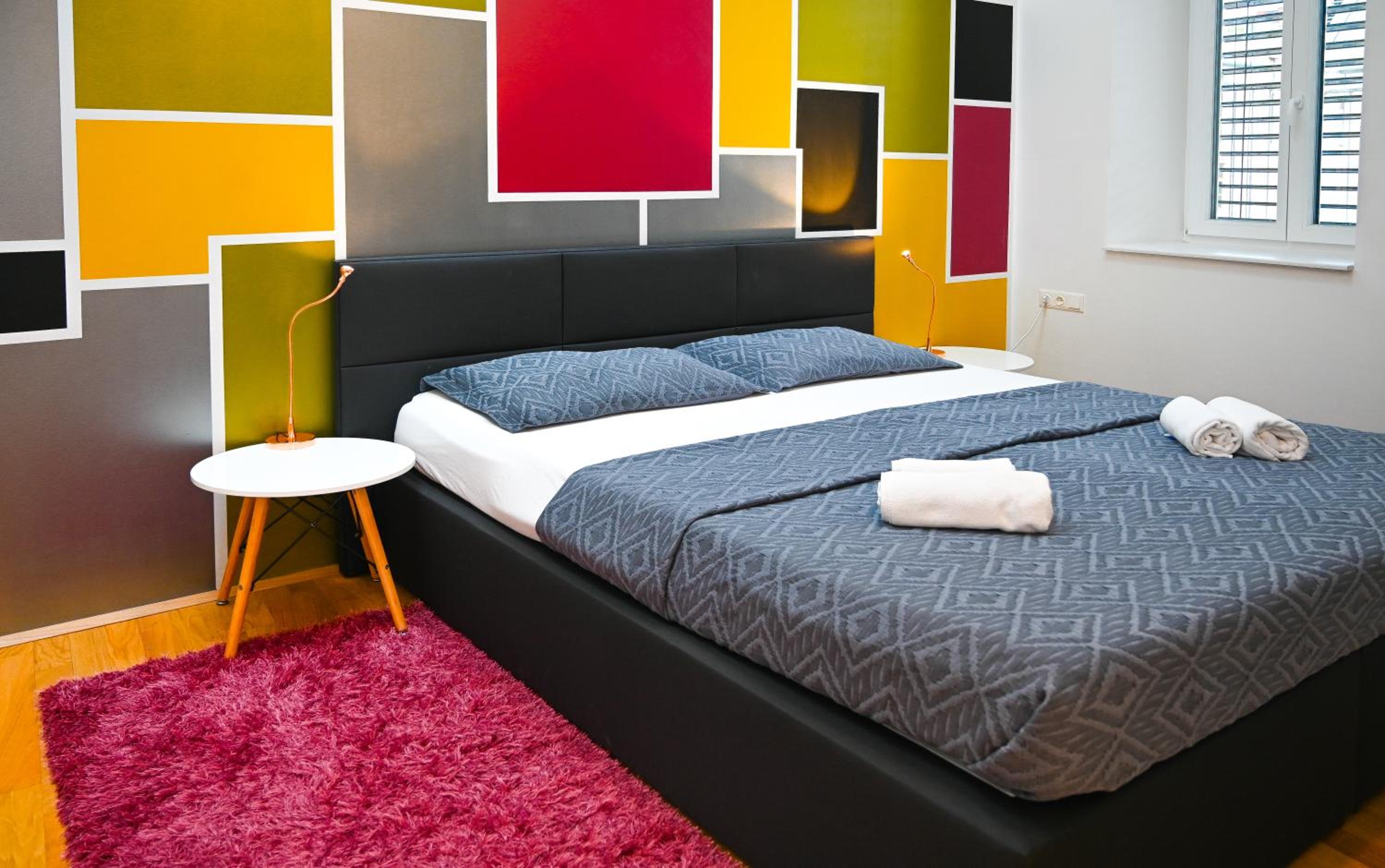 3BR Apartment with Balcony near Naschmarkt City Center