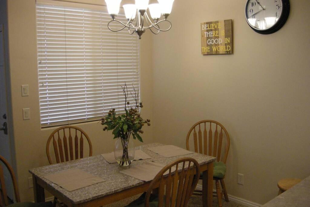 Mesquite Nevada Vacation Rental - Ground Level and double car garage - Property Image 11