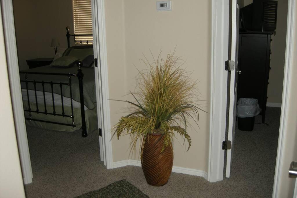 Mesquite Nevada Vacation Rental - Ground Level and double car garage - Property Image 5