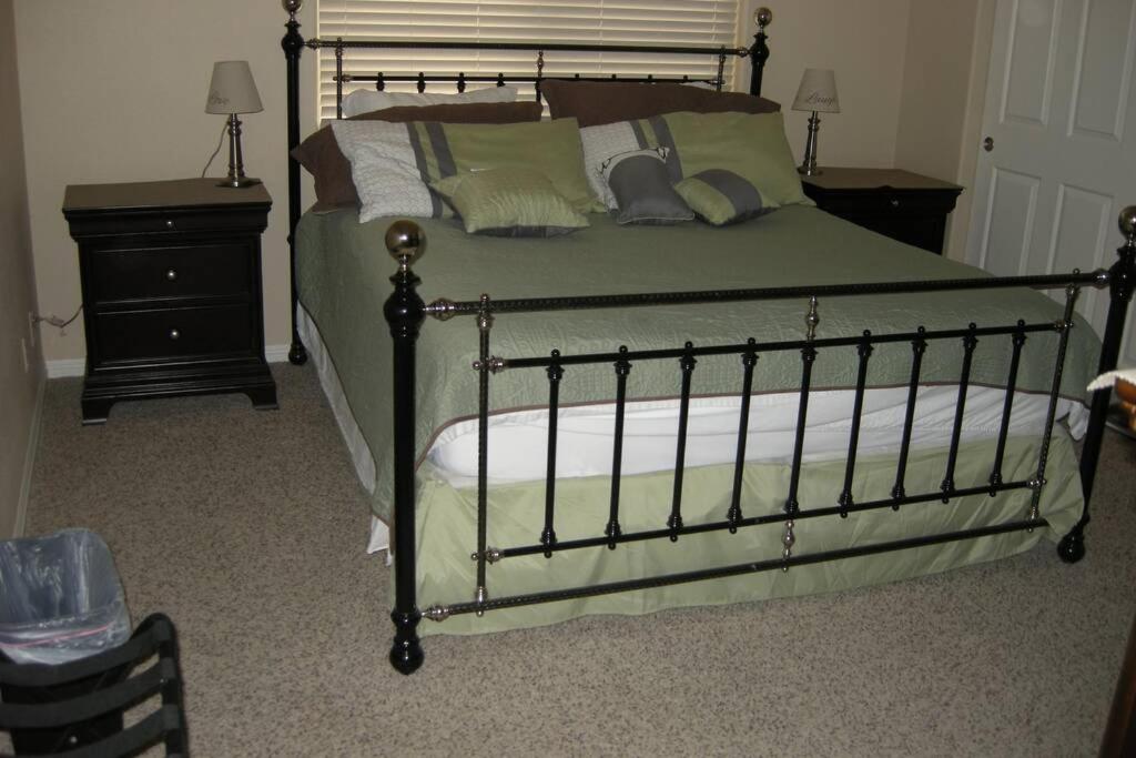 Mesquite Vacations - Mesquite Nevada Vacation Rental - Ground Level and double car garage - Property Image 3